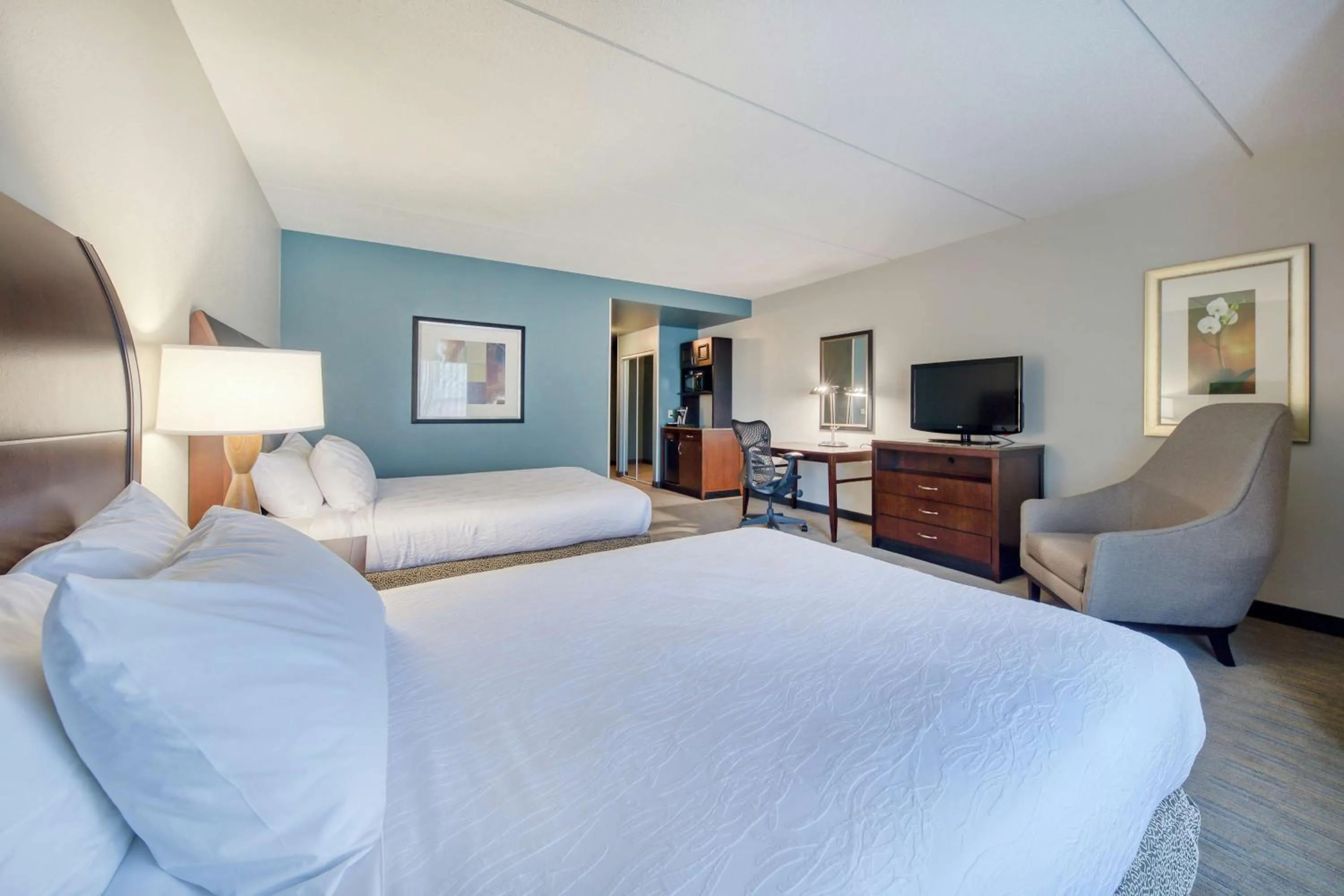 Two Queen Suite - Hearing Accessible  in Hilton Garden Inn Durham Southpoint