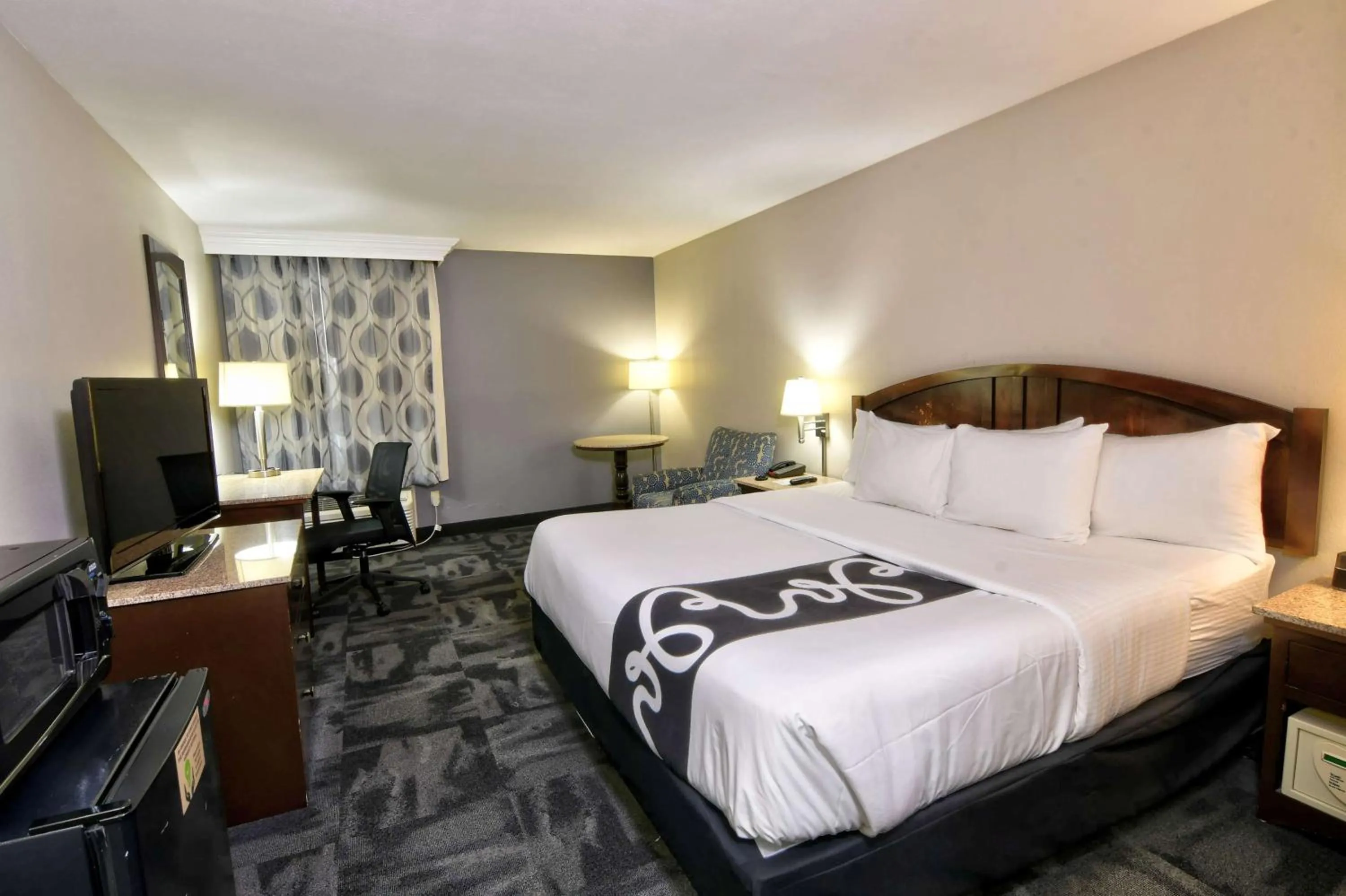 King Room in La Quinta by Wyndham Springfield South