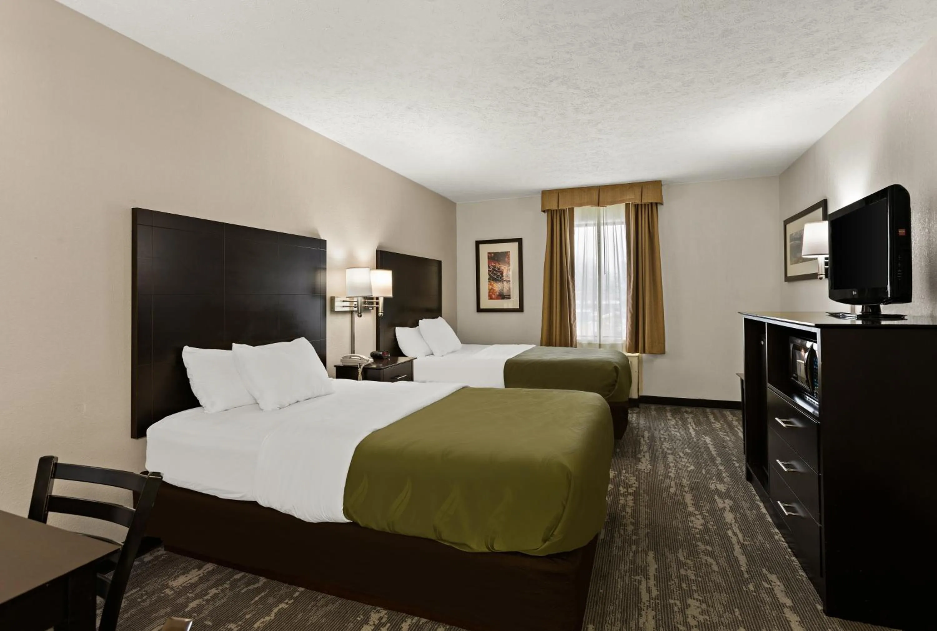 Double Room with Two Double Beds - Second Floor in Quality Inn