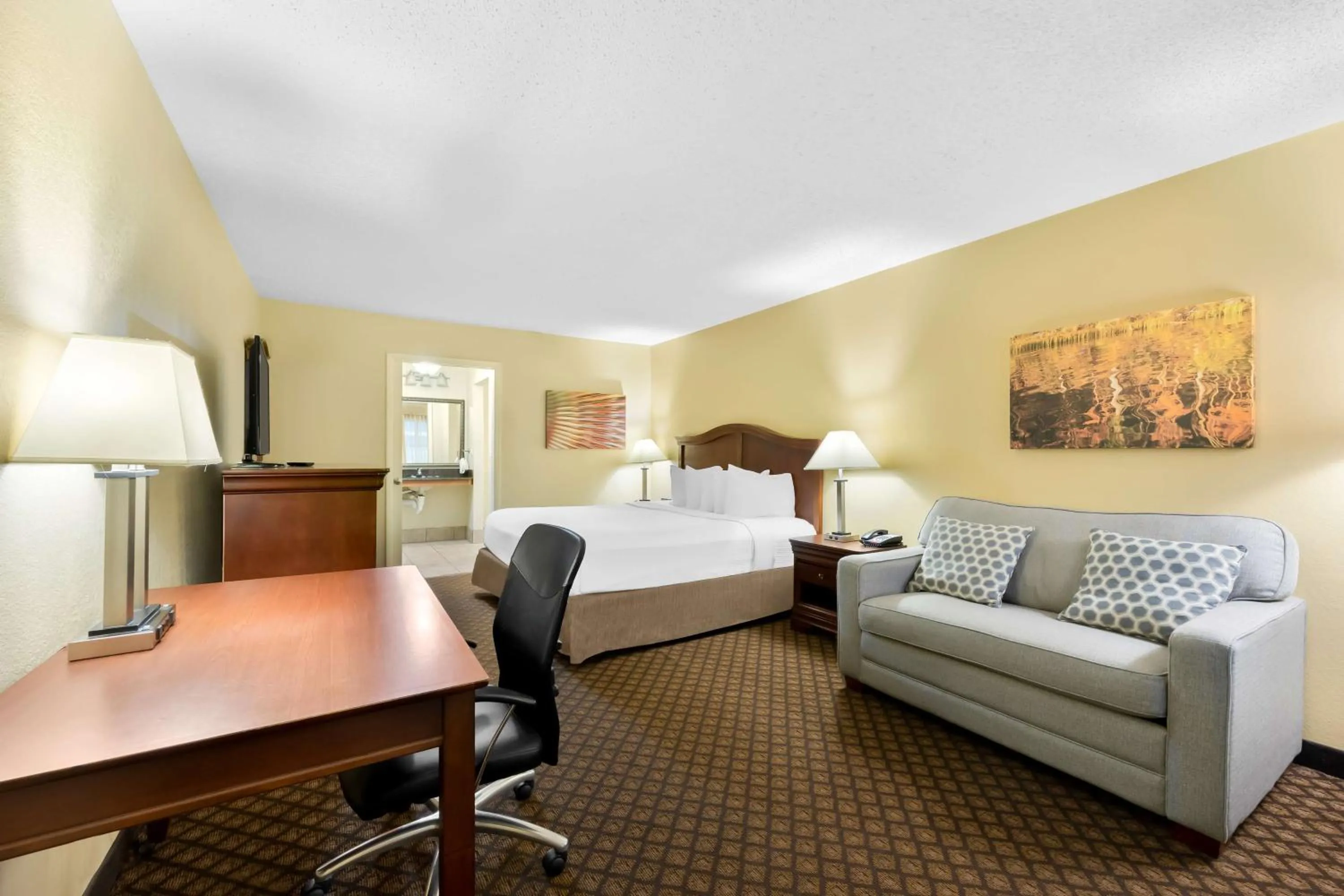 King Room - Non-Smoking in Best Western Coach House