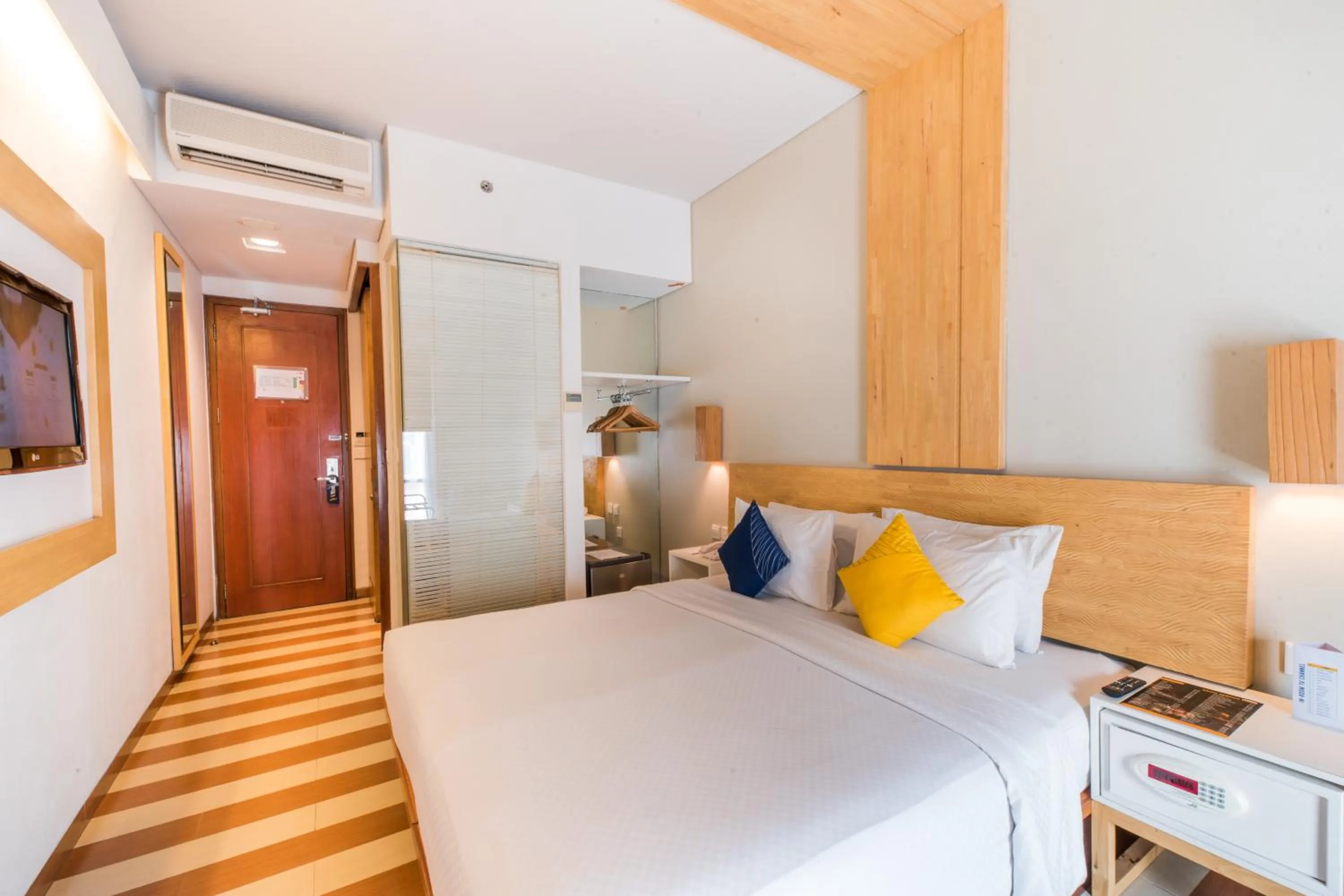 Interconnecting Superior Double and Twin Rooms in The ONE Legian