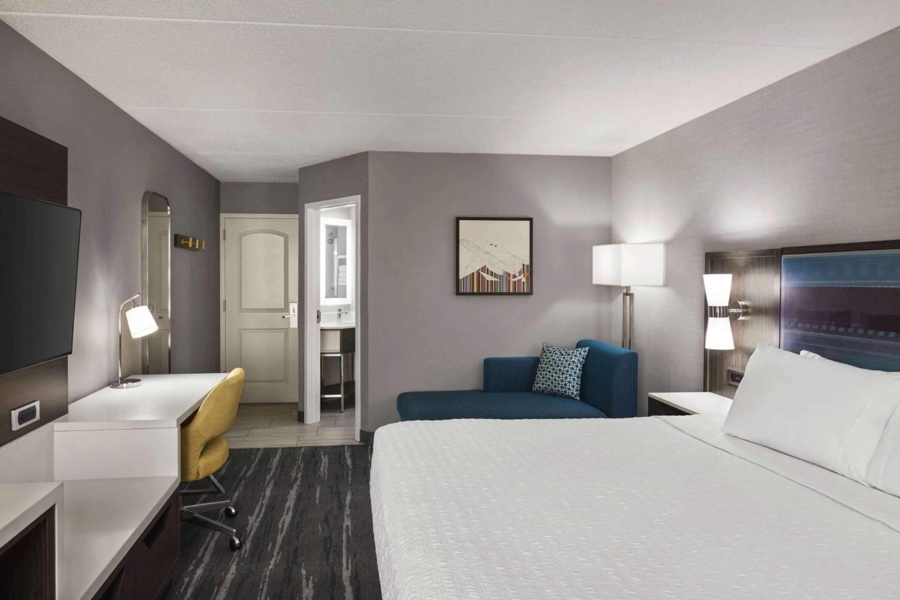 King Room - Hearing Accessible in Hampton Inn Chicago-O'Hare International Airport