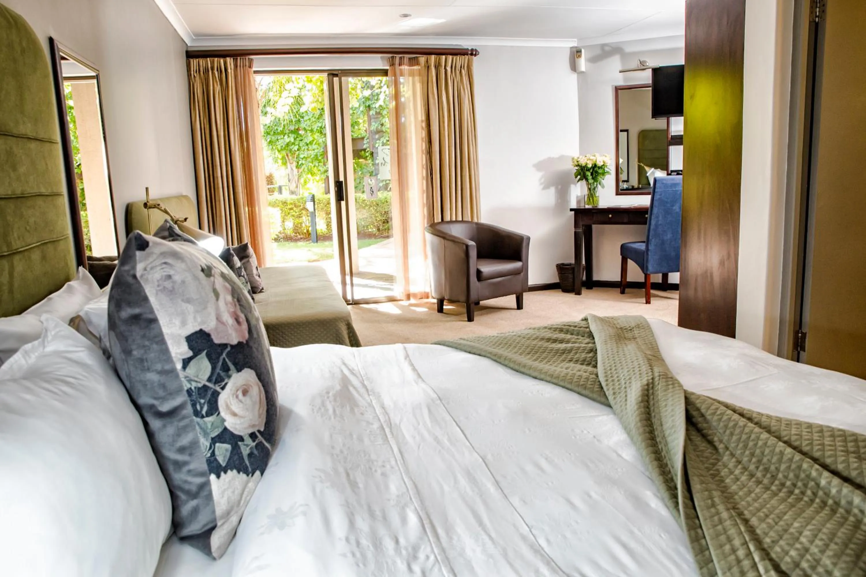 Budget Double Room - single occupancy in Browns Manor