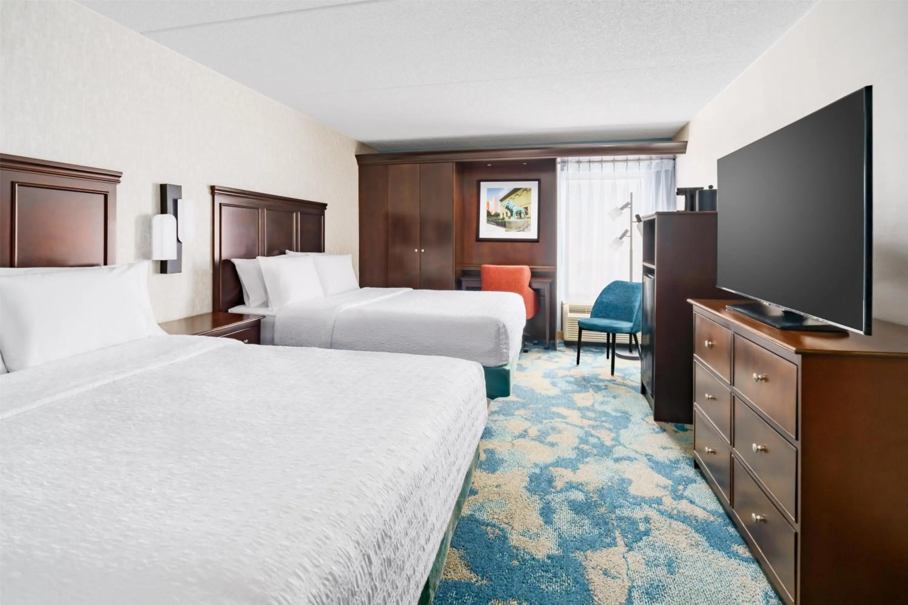 Queen Room with Two Queen Beds - Hearing Access/Non-Smoking in Hampton Inn Chicago-Midway Airport