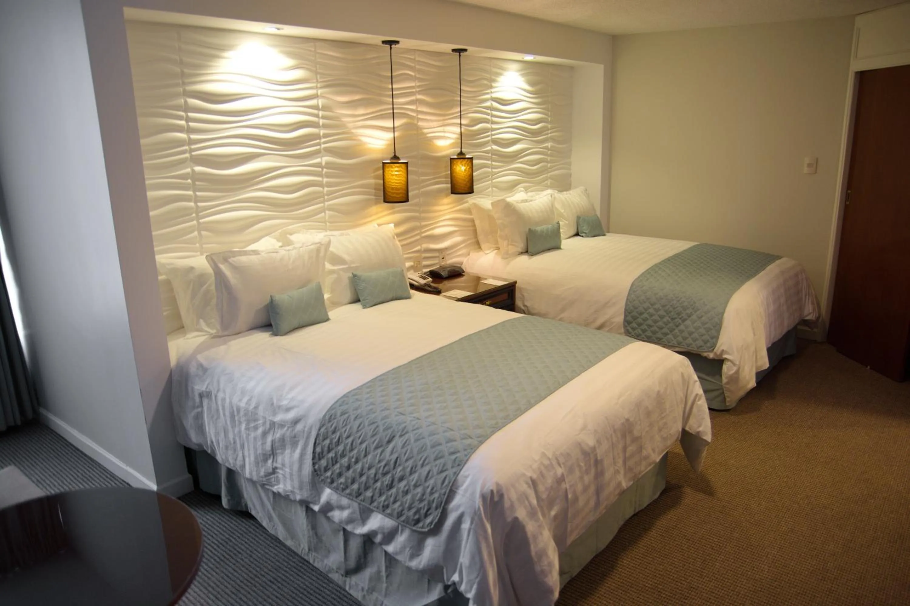 Standard Double Suite in Hotel Presidente