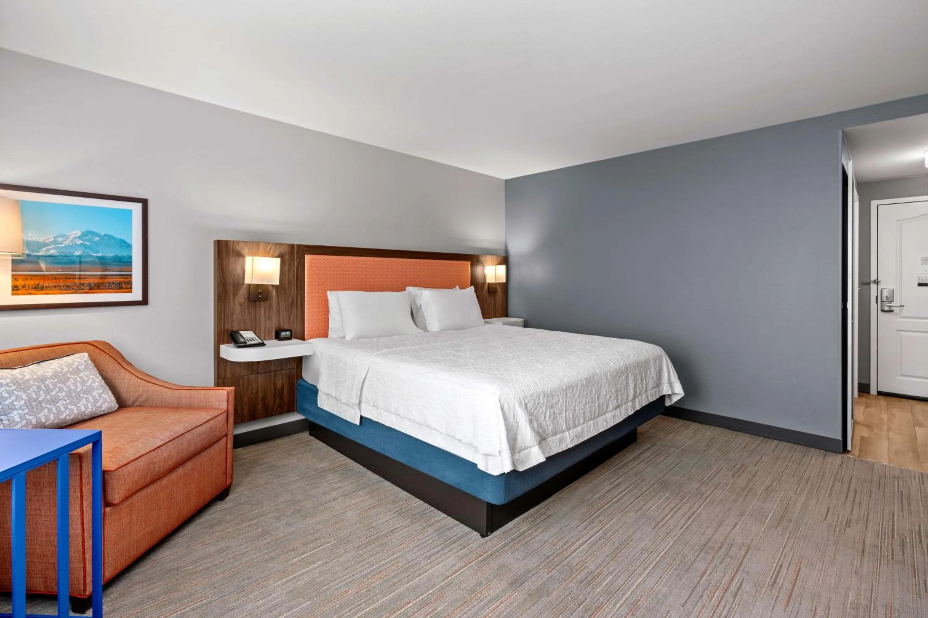 King Room with King Bed - Non-Smoking in Hampton Inn & Suites Fairbanks