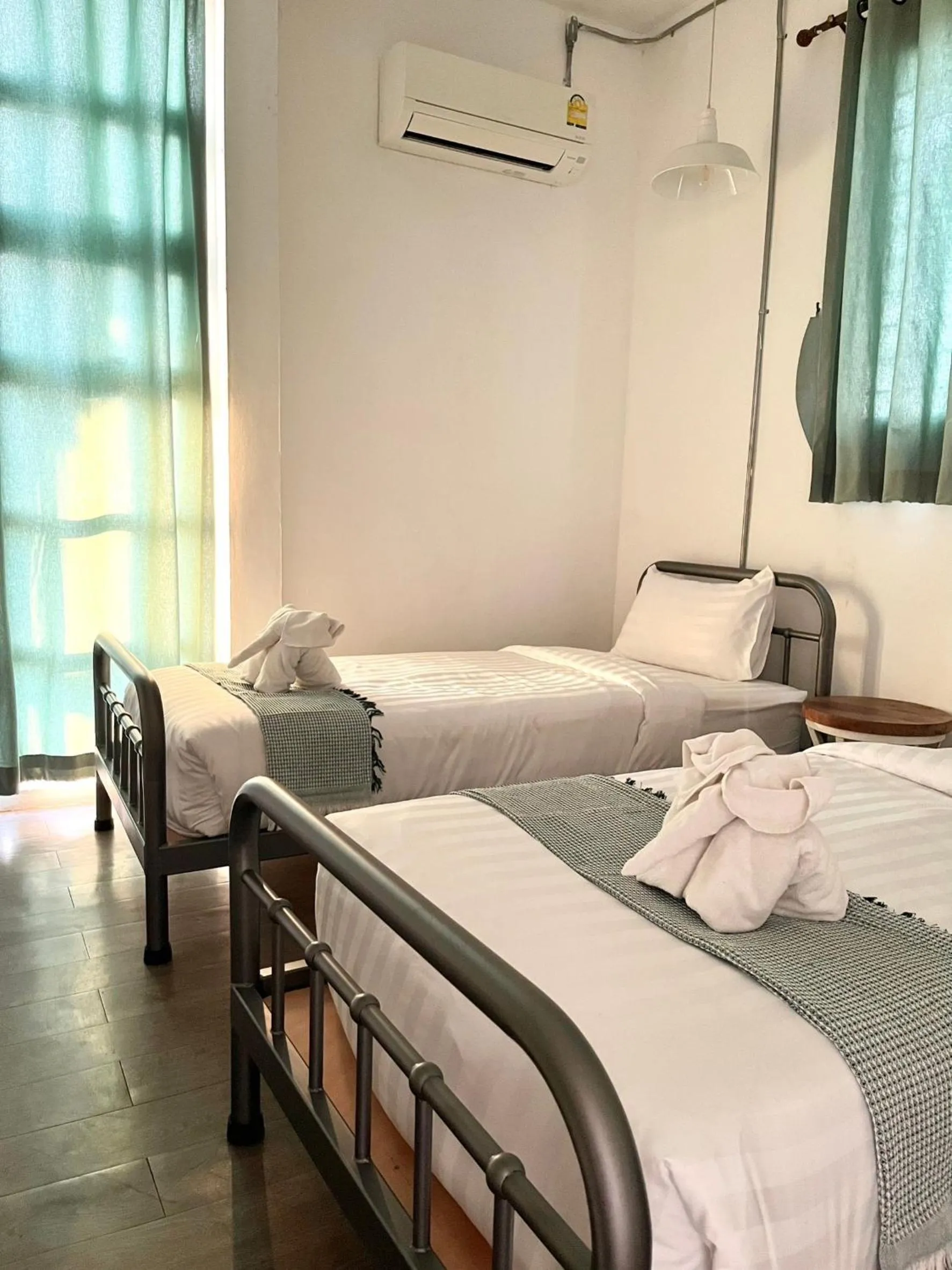 Double Room in Memmoth Hostel In Lampang