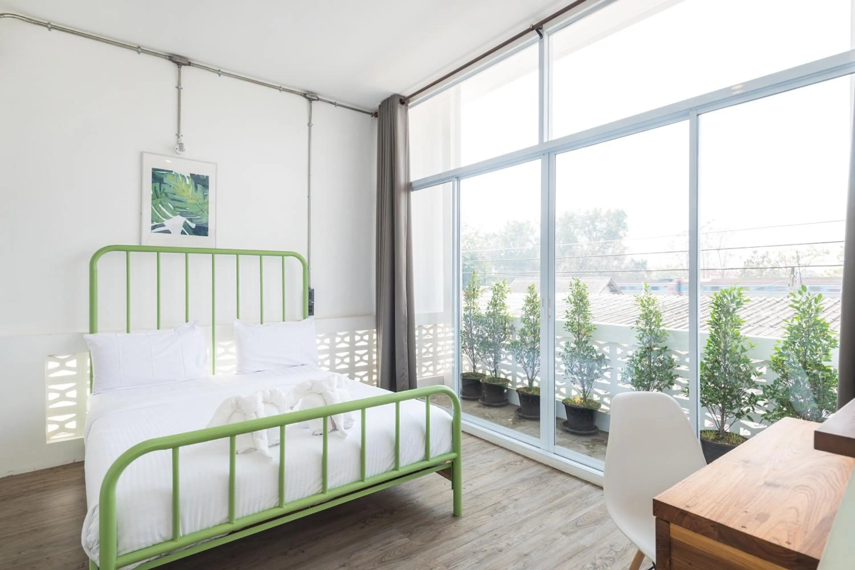 Double Room with Balcony in Memmoth Hostel In Lampang
