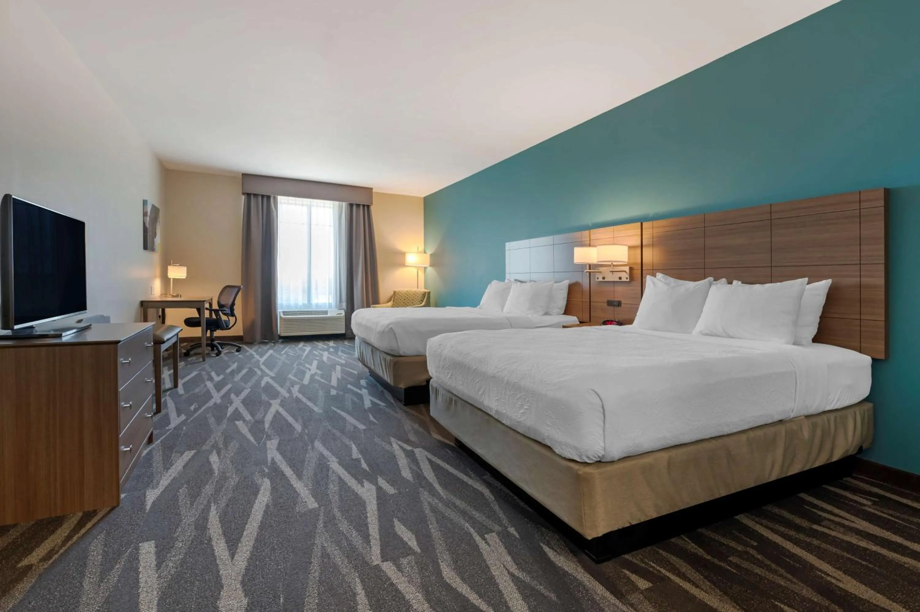 Queen Room with Two Queen Beds in Best Western Plus Centralia Hotel & Suites