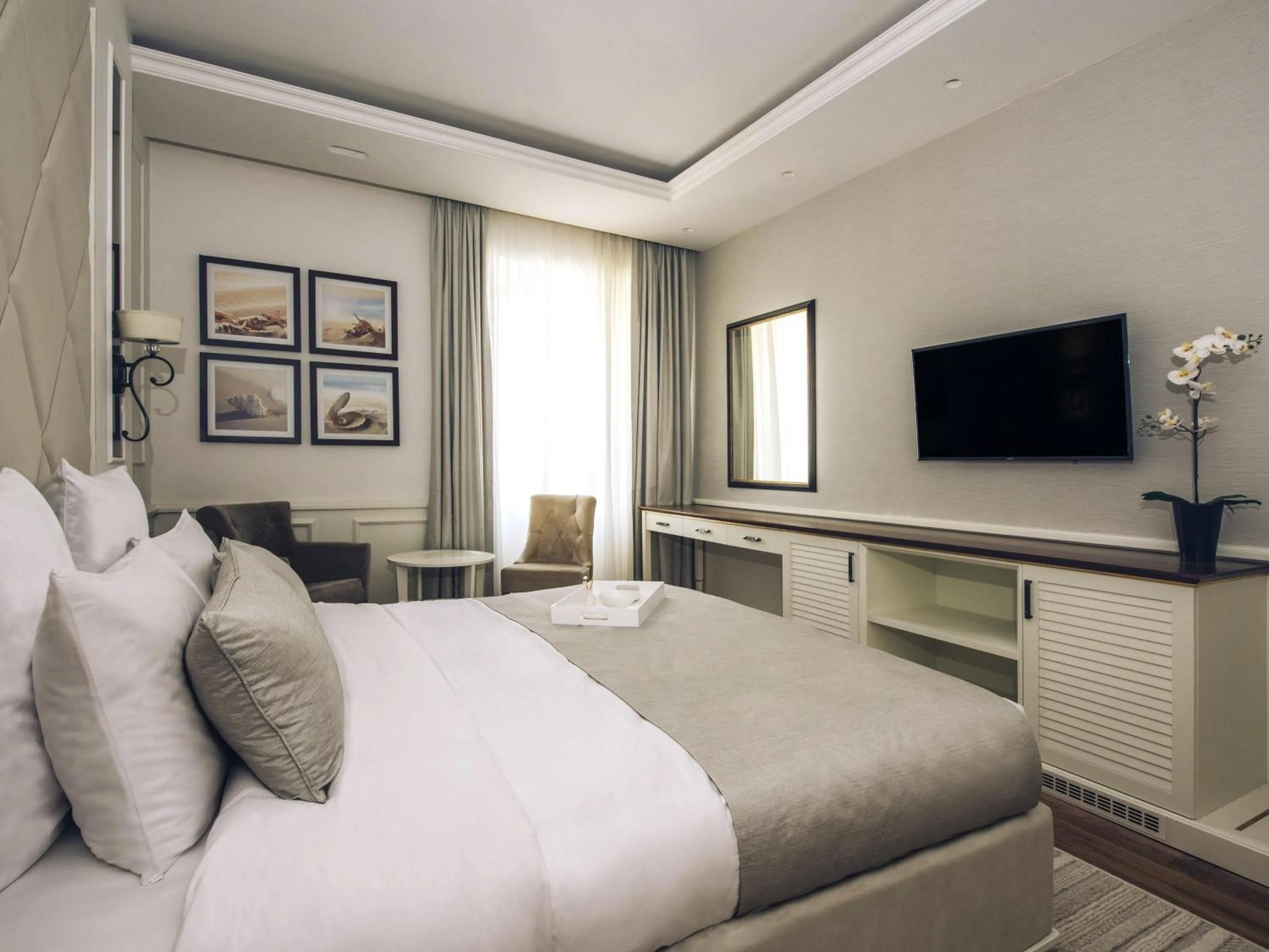 Kamelia Deluxe Room in Heritage Grand Perast By Rixos