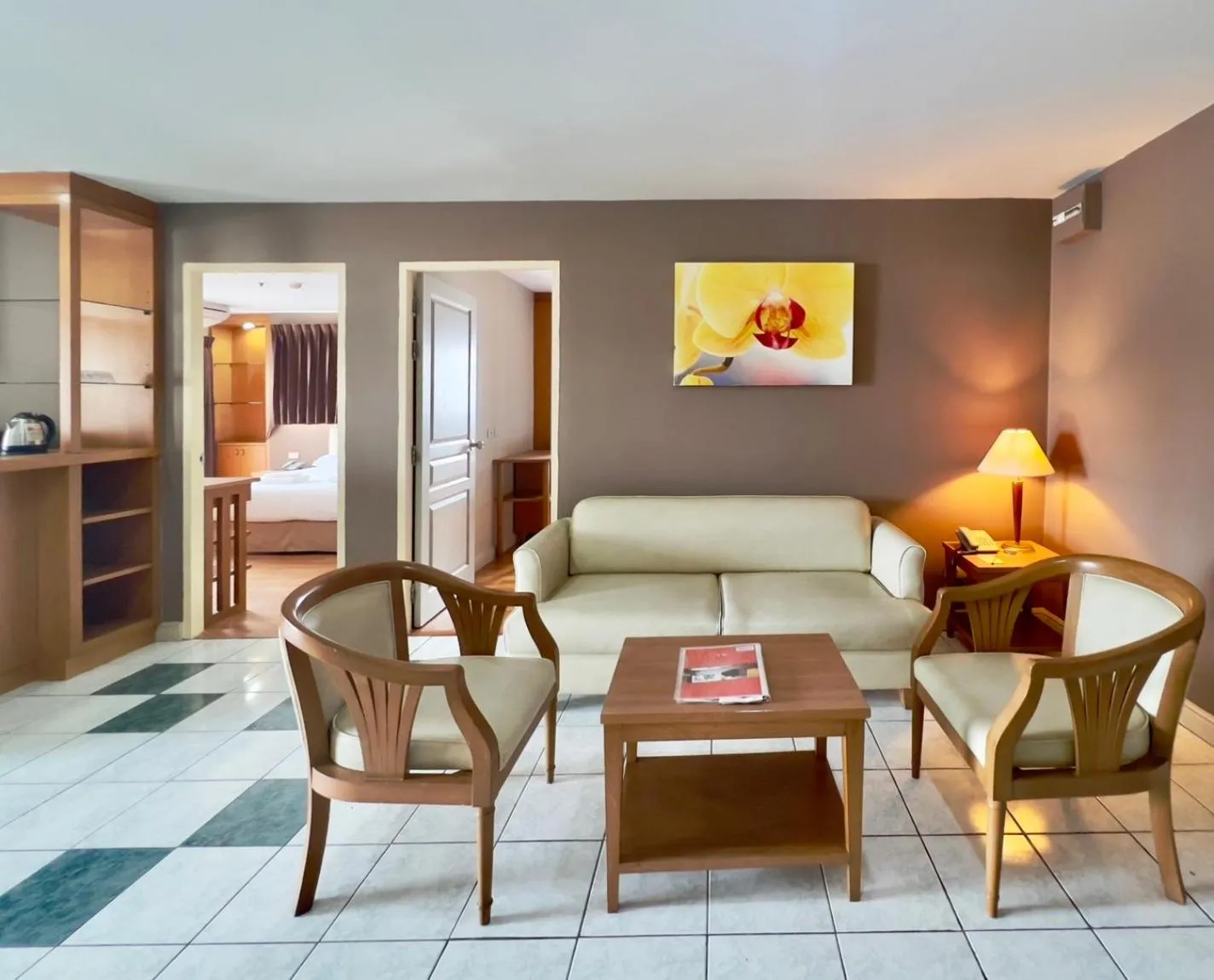 Family Suite in BU Place Hotel