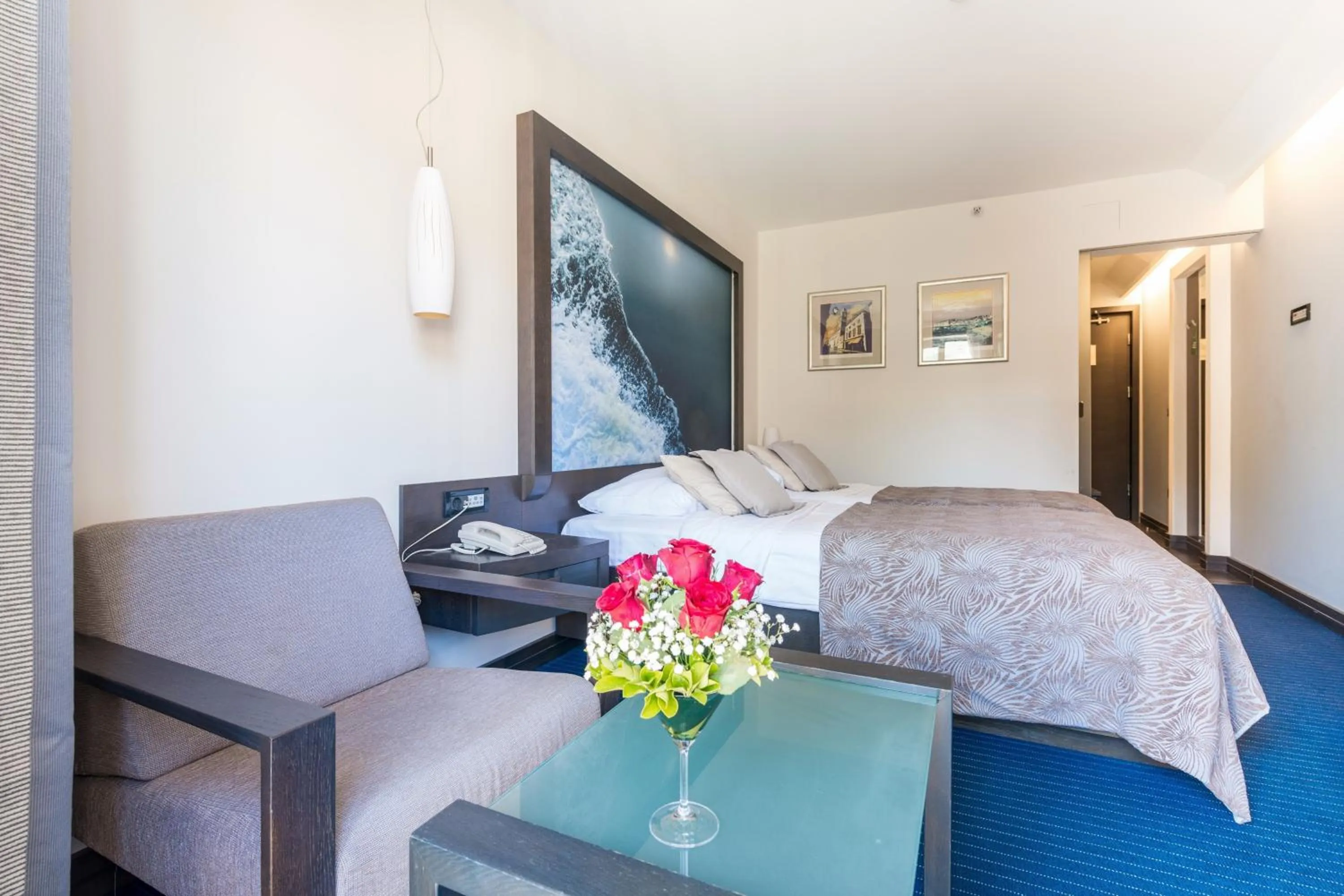 Family Room - 2 Interconnecting Rooms (2 adults + 2 children) in Hotel Lapad