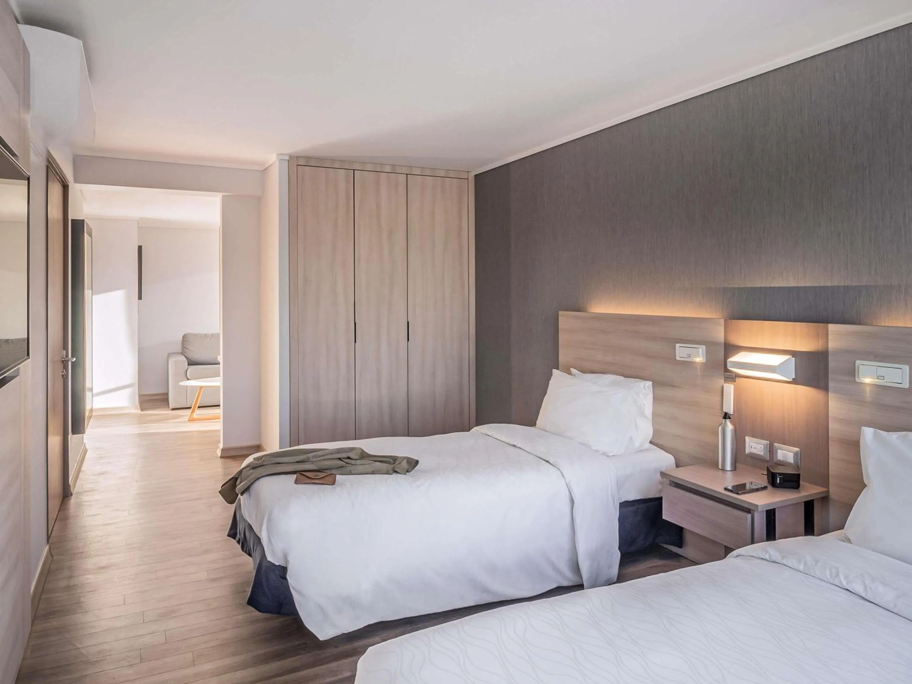 Superior Double Room with Two Double Beds in Pullman Vina del Mar San Martin