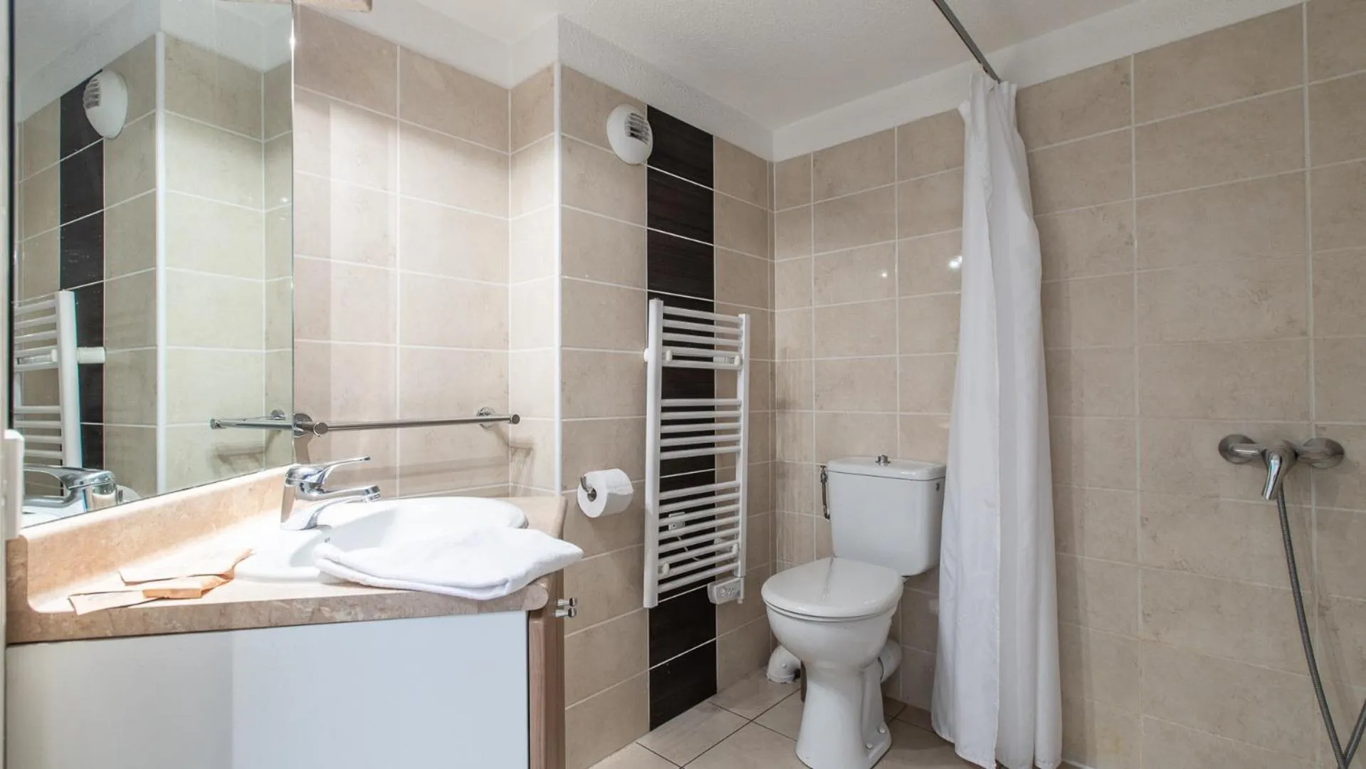 1 bedroom apartment 4 people in Vacancéole - Résidence Le Crystal