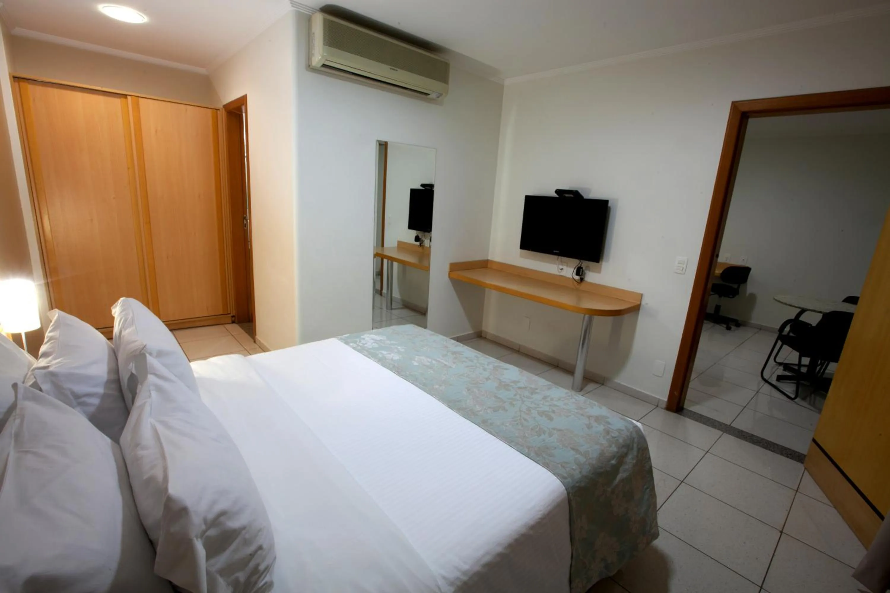 Senior Suite in Oitis Hotel