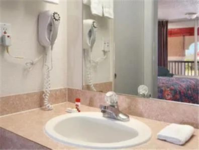 Deluxe Double Room with Two Double Beds - Disability Access - Non-Smoking in Super 8 by Wyndham Oklahoma Fairgrounds