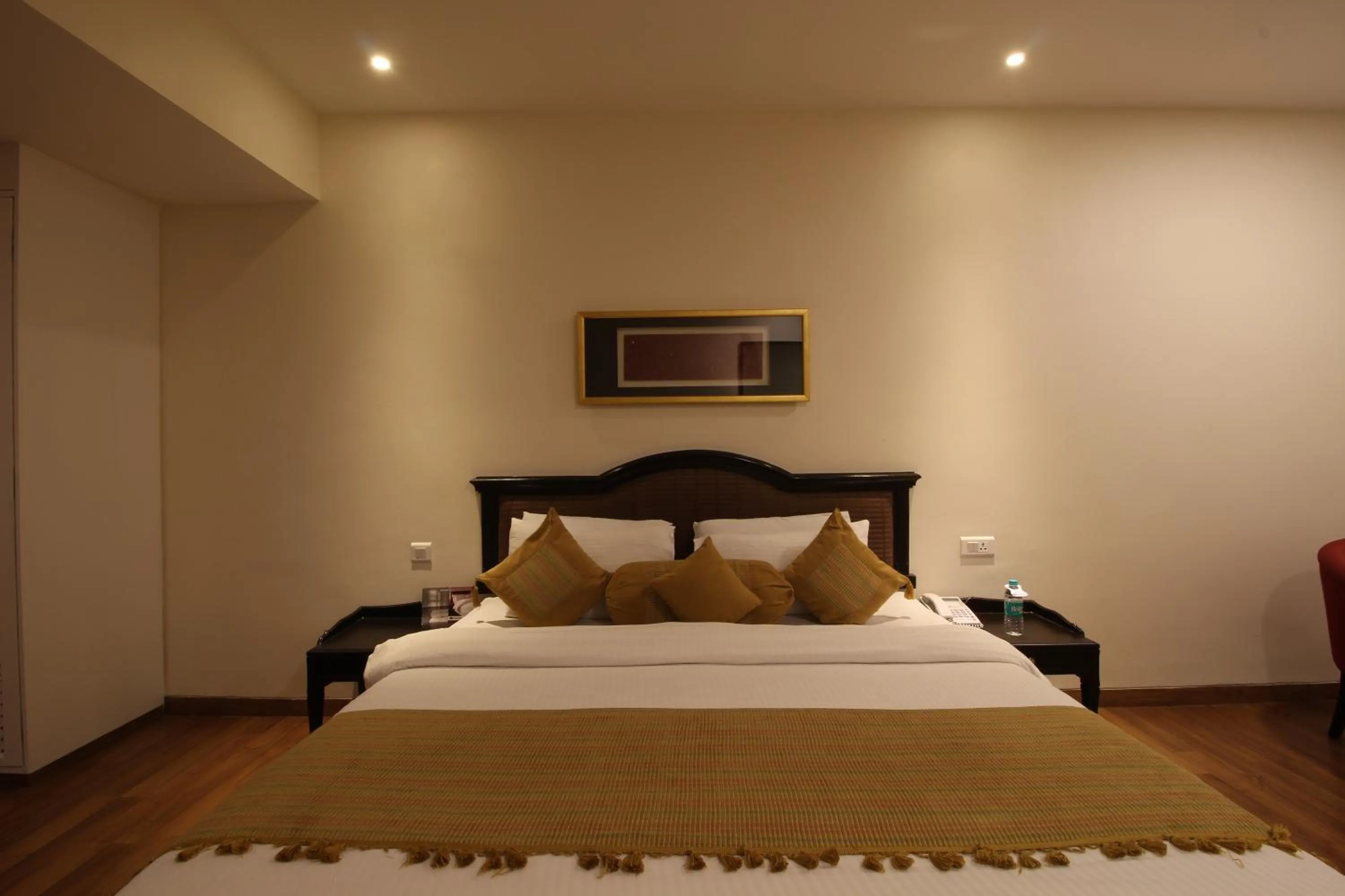 Deluxe Suite in Minerva Grand Secunderabad