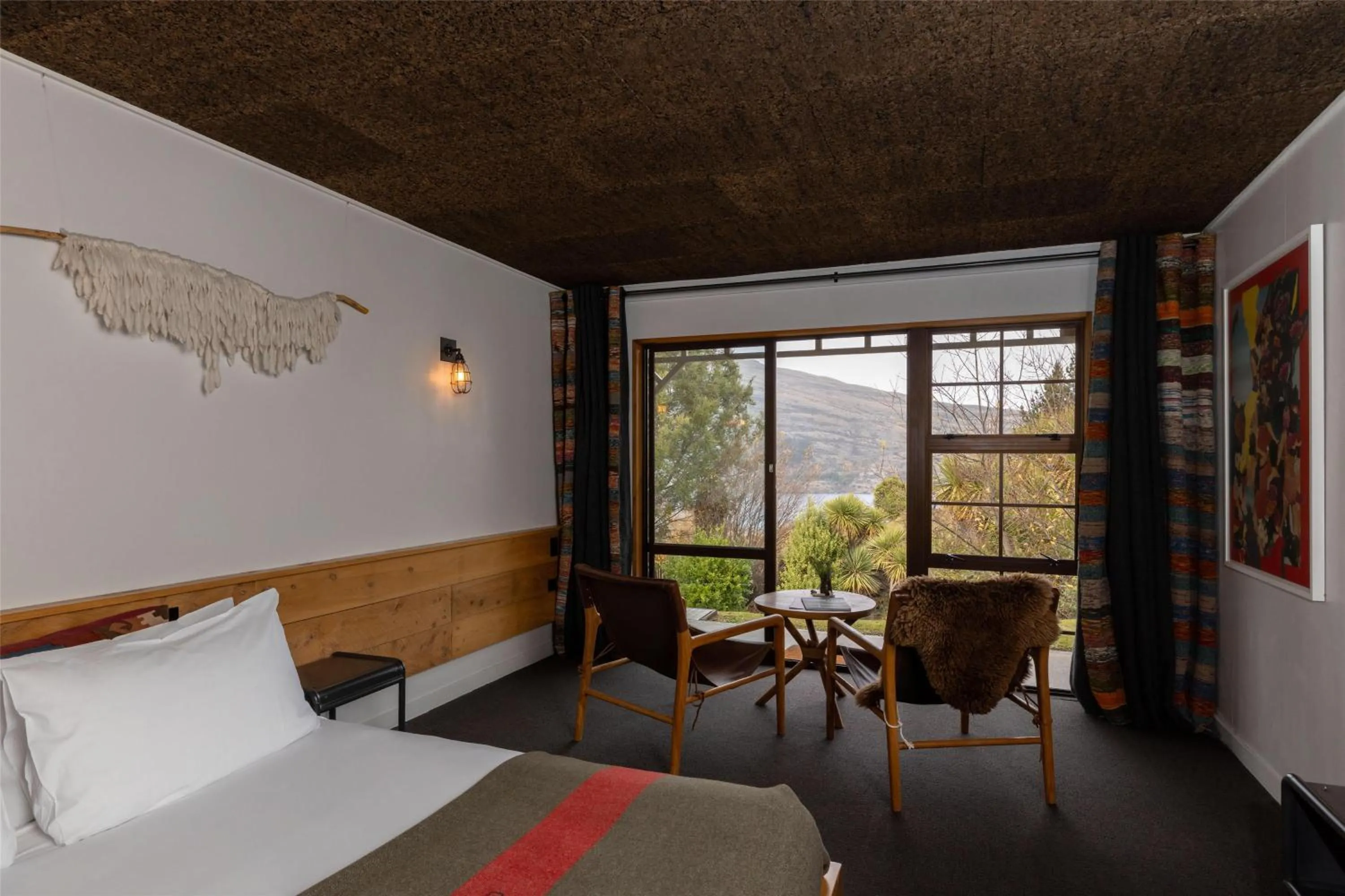 Standard Queen Room with Mountain View in Sherwood Queenstown