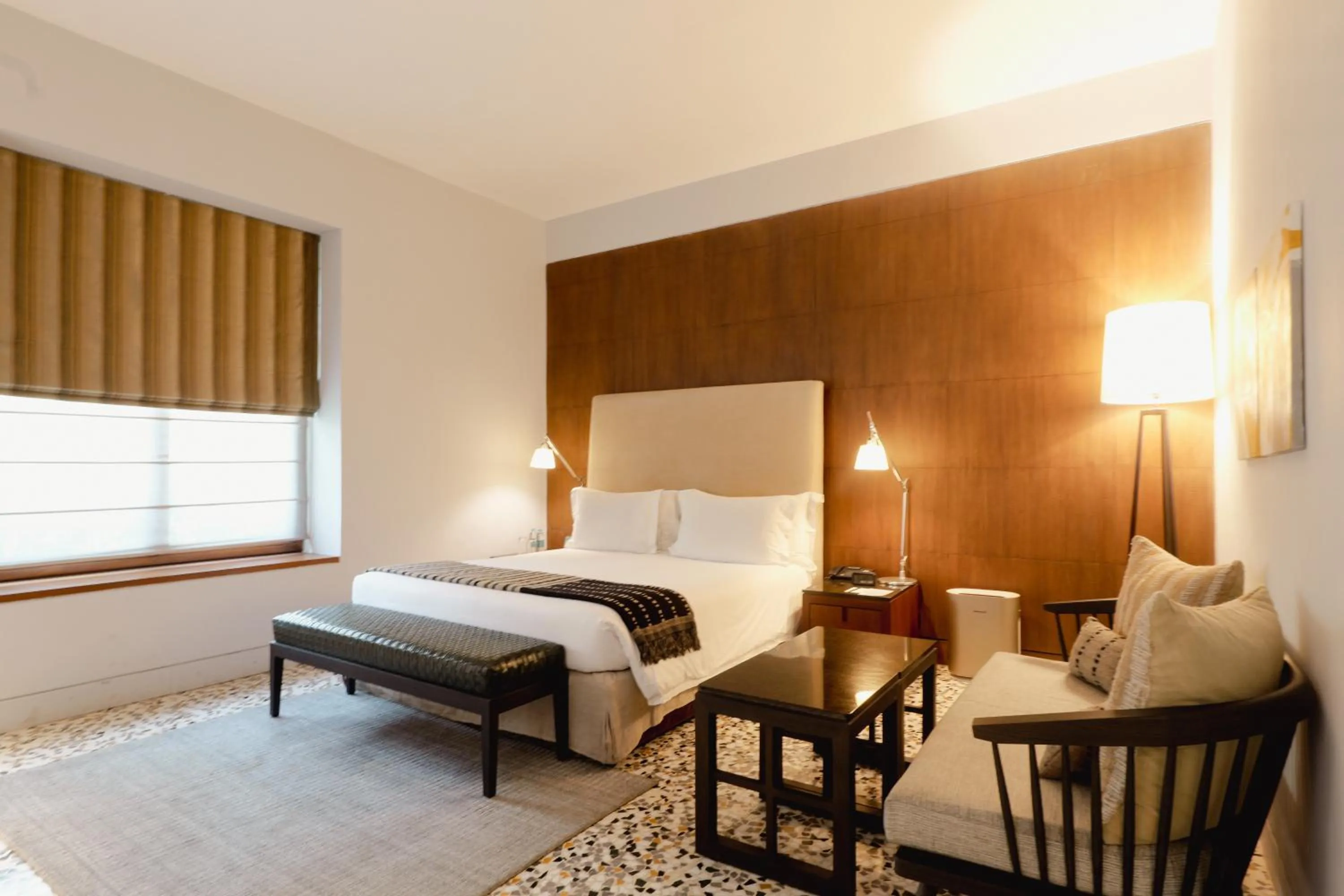 Signature Room - single occupancy in The Manor - New Delhi
