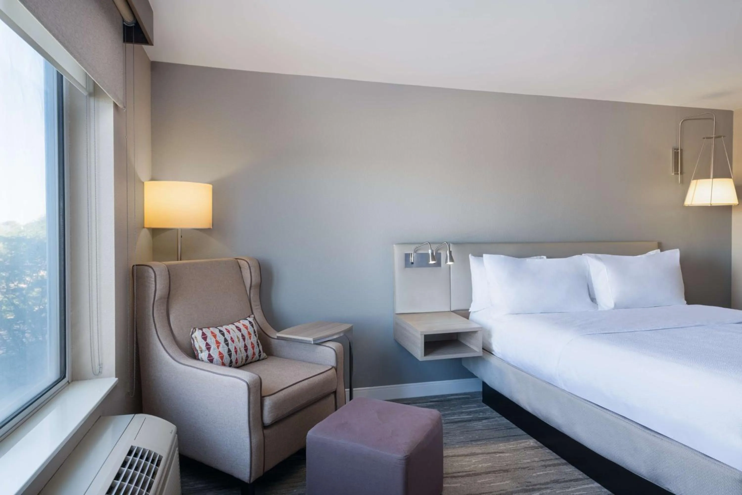 King Room in Hilton Garden Inn Saint Charles