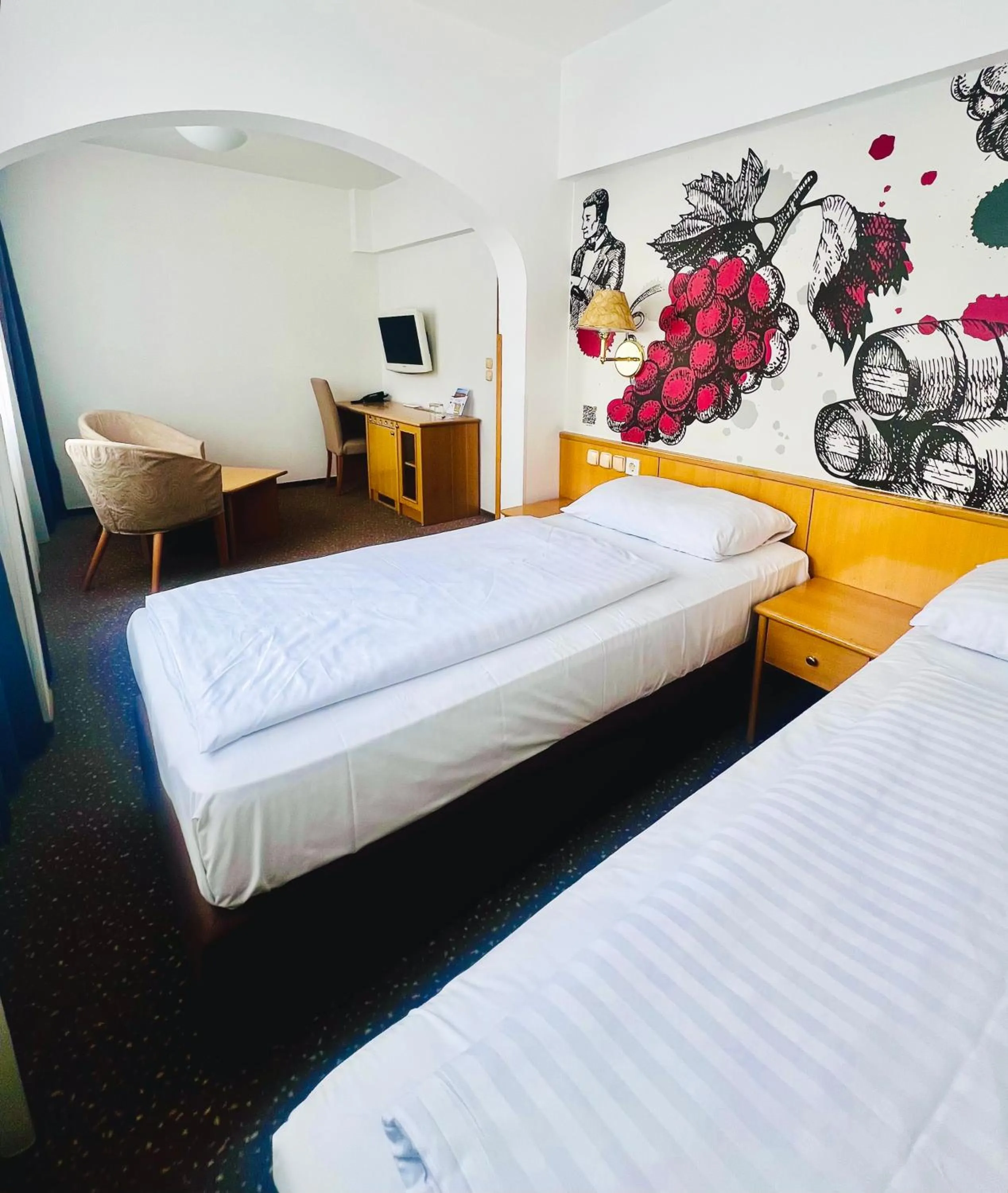 Deluxe Double or Twin Room in Hotel Piramida