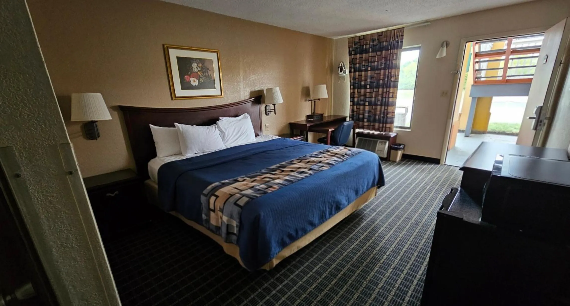 King Room - single occupancy in Americas Best Value Inn Mount Vernon