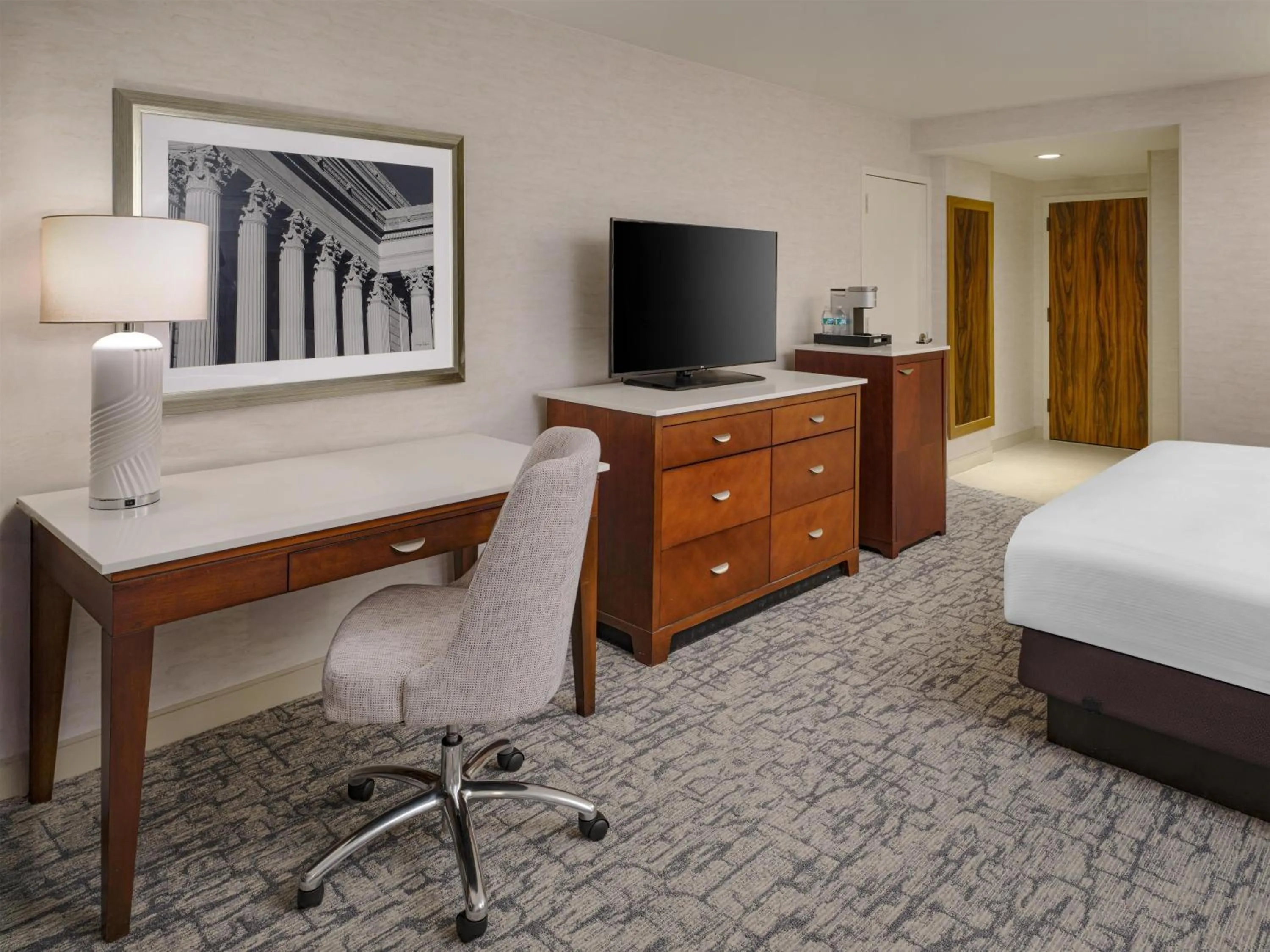 King Room in Hilton Washington DC/Rockville Hotel & Executive Meeting Center