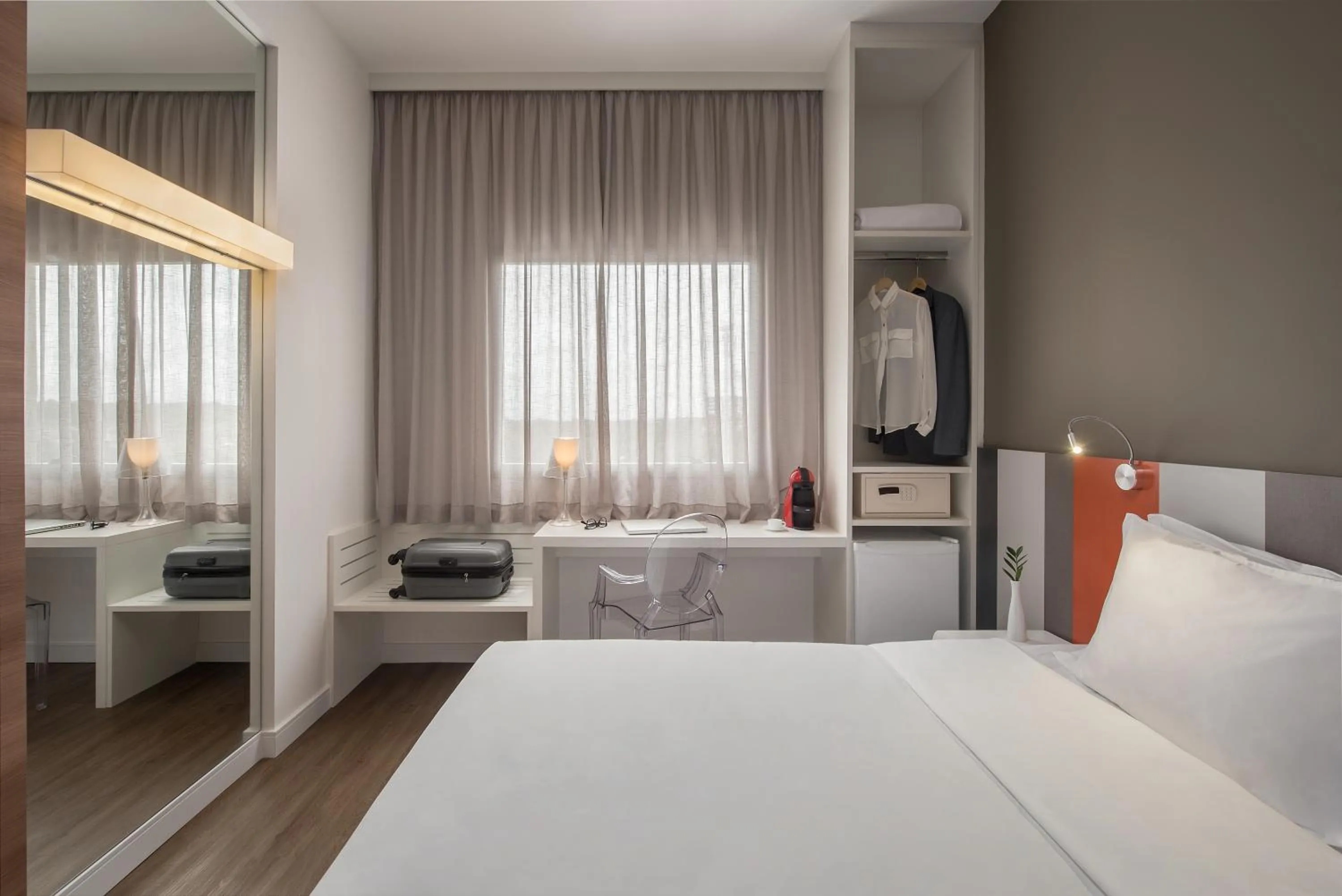 Premium Double Room - single occupancy - Queen Bed in Intercity Bauru