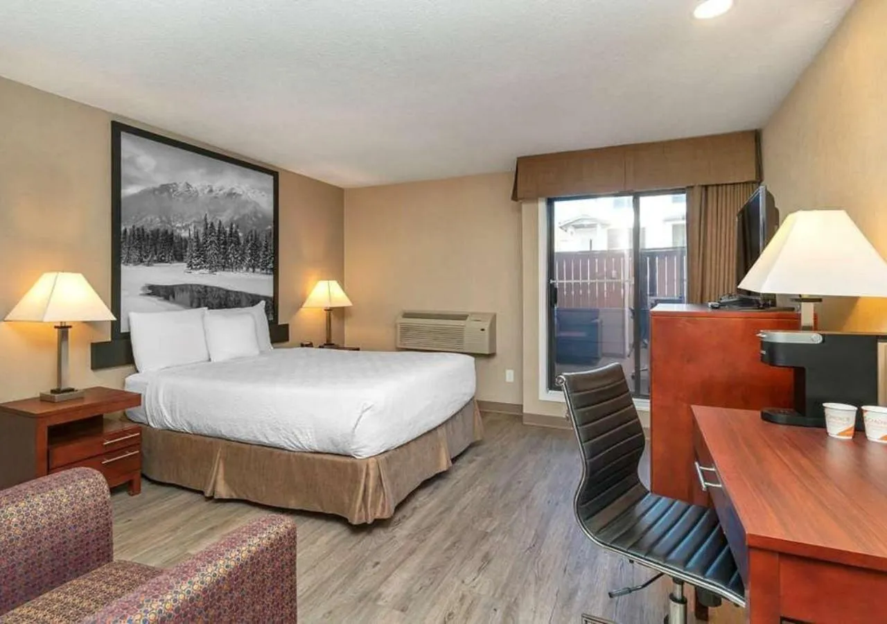 Queen Room - Accessible/Non-Smoking/Queen Room with Two Queen Beds - Non Smoking - Non Pet Friendly in Quality Inn & Suites