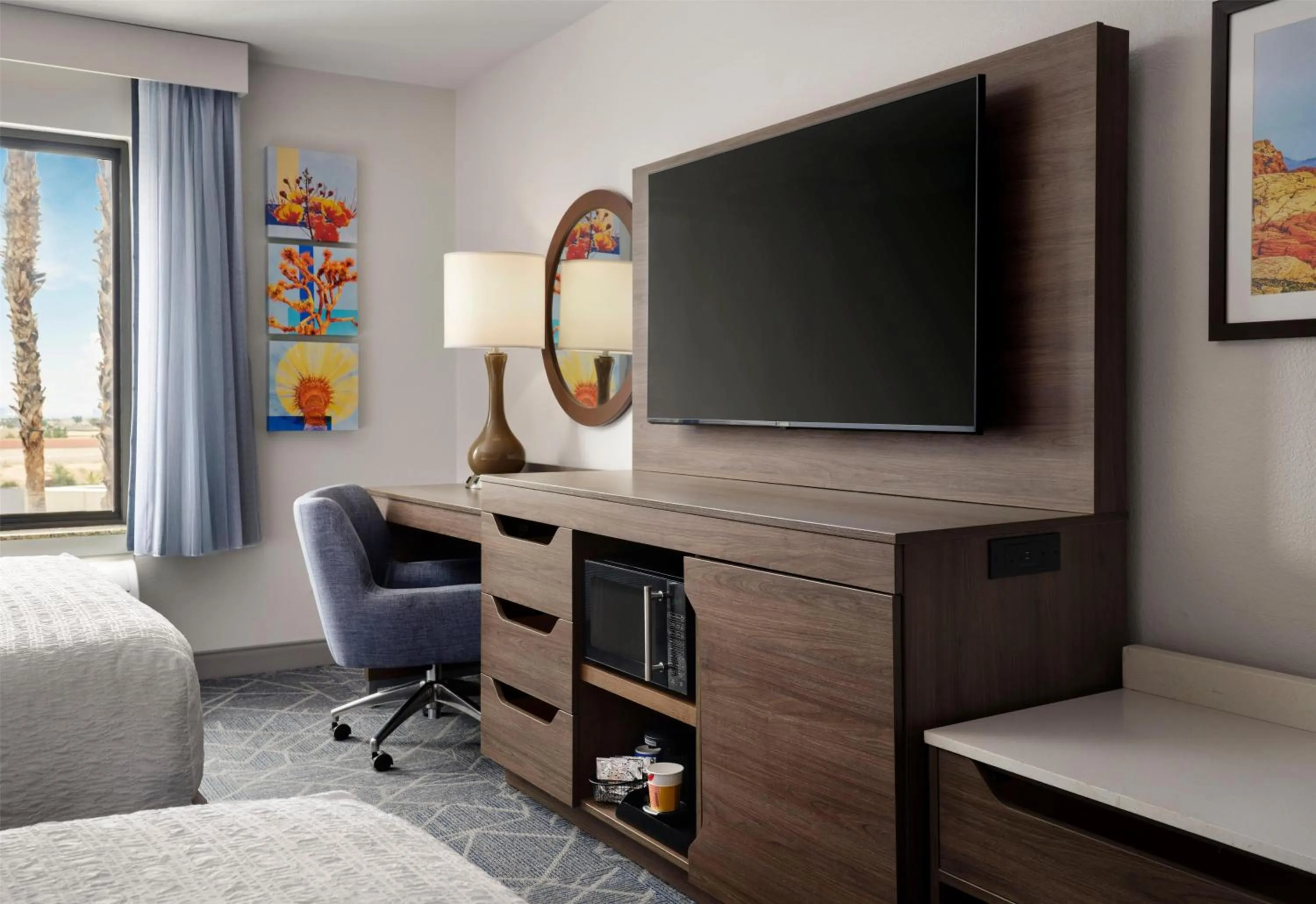 Double Room with Two Queen Beds and Bath Tub - Mobility Access in Hampton Inn & Suites Las Vegas-Red Rock/Summerlin