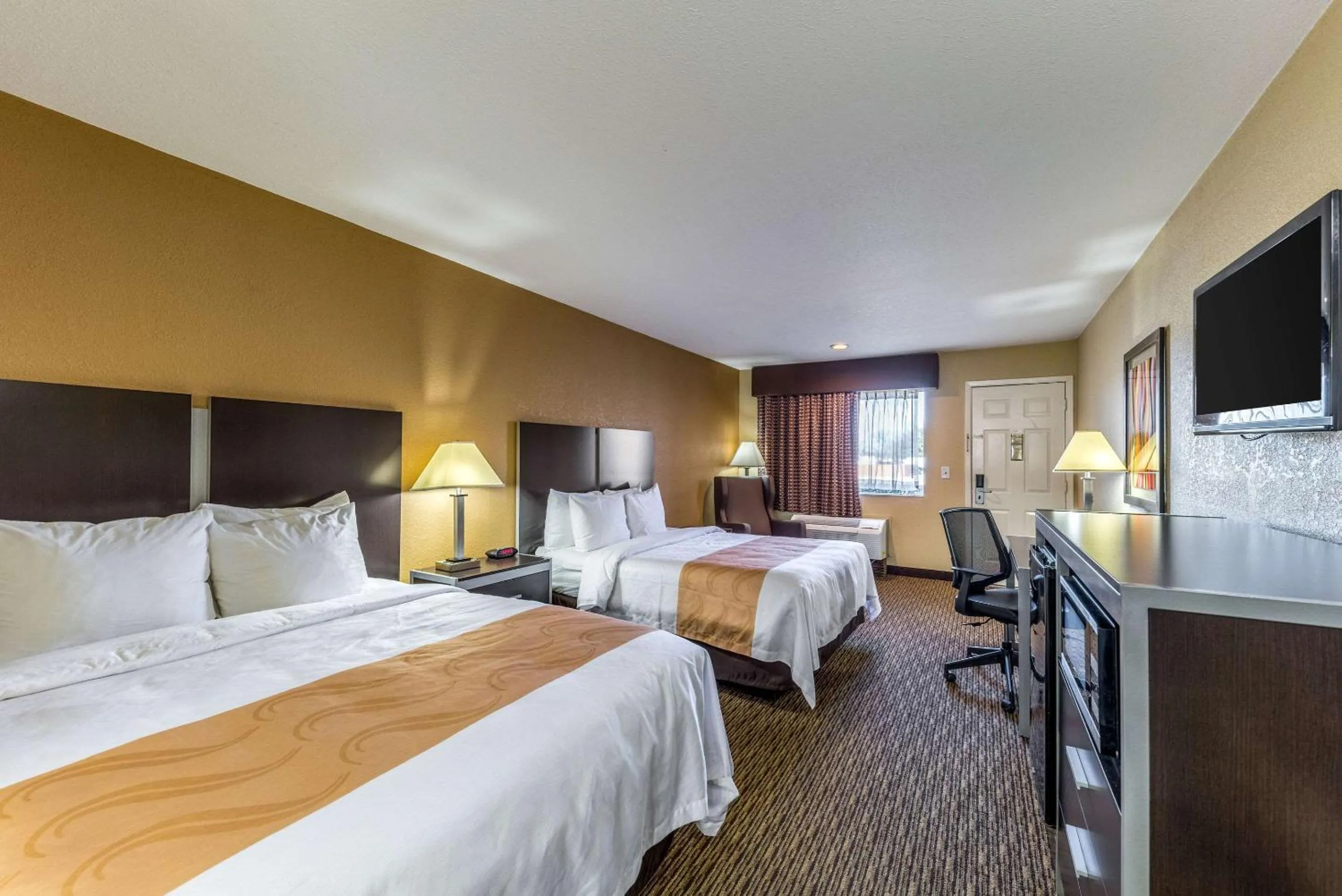 Queen Room with Two Queen Beds - Non-Smoking in Quality Inn Glenpool - Tulsa