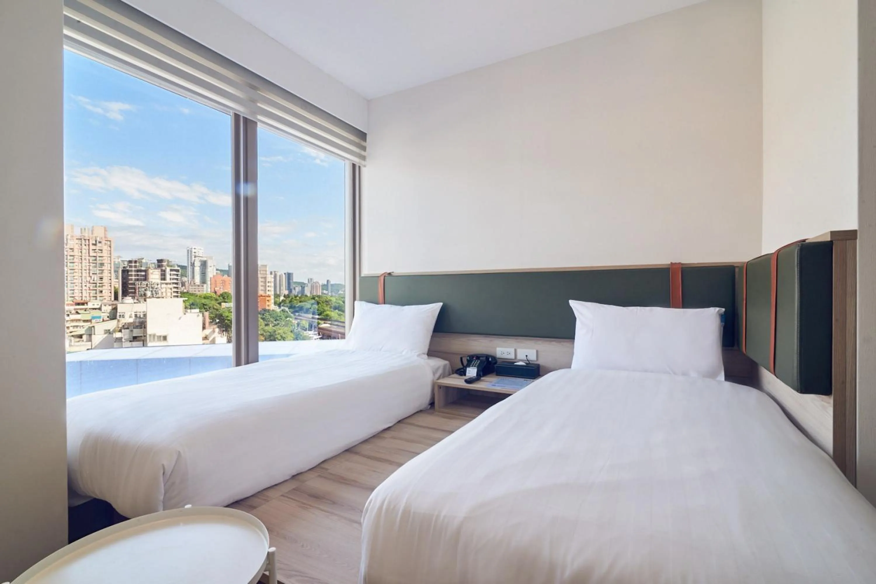 Superior Twin Room with City View in CHECK Inn Express New Taipei Tamsui