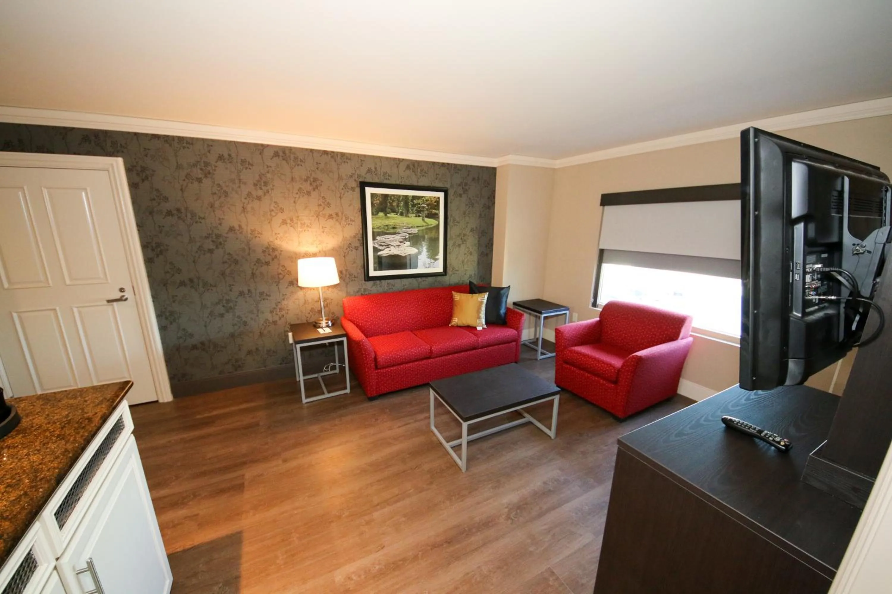 One-Bedroom Suite in Hollywood Casino St. Louis