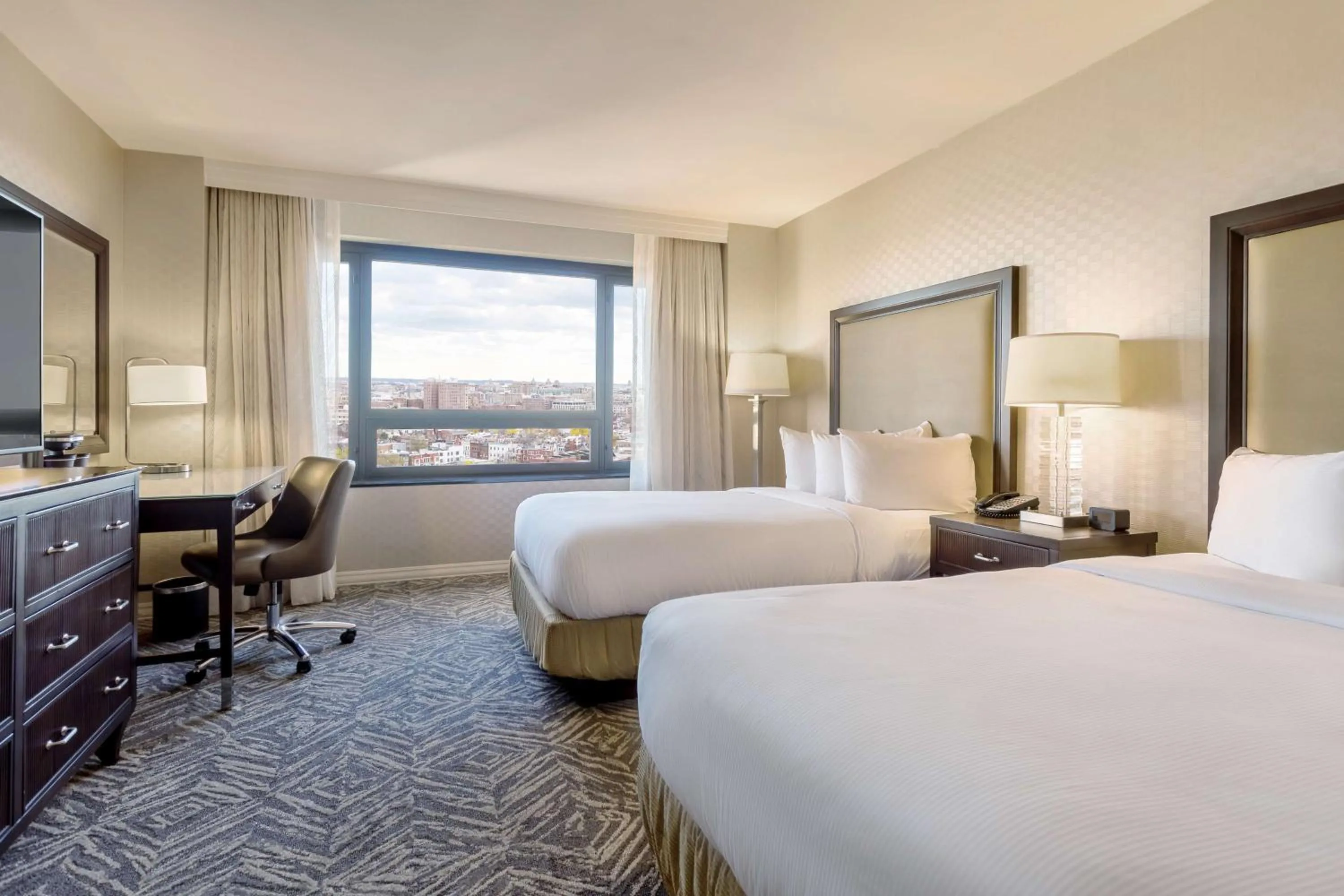 Double Room with Two Double Beds and Tub - Mobility/Hearing Accessible in Washington Hilton