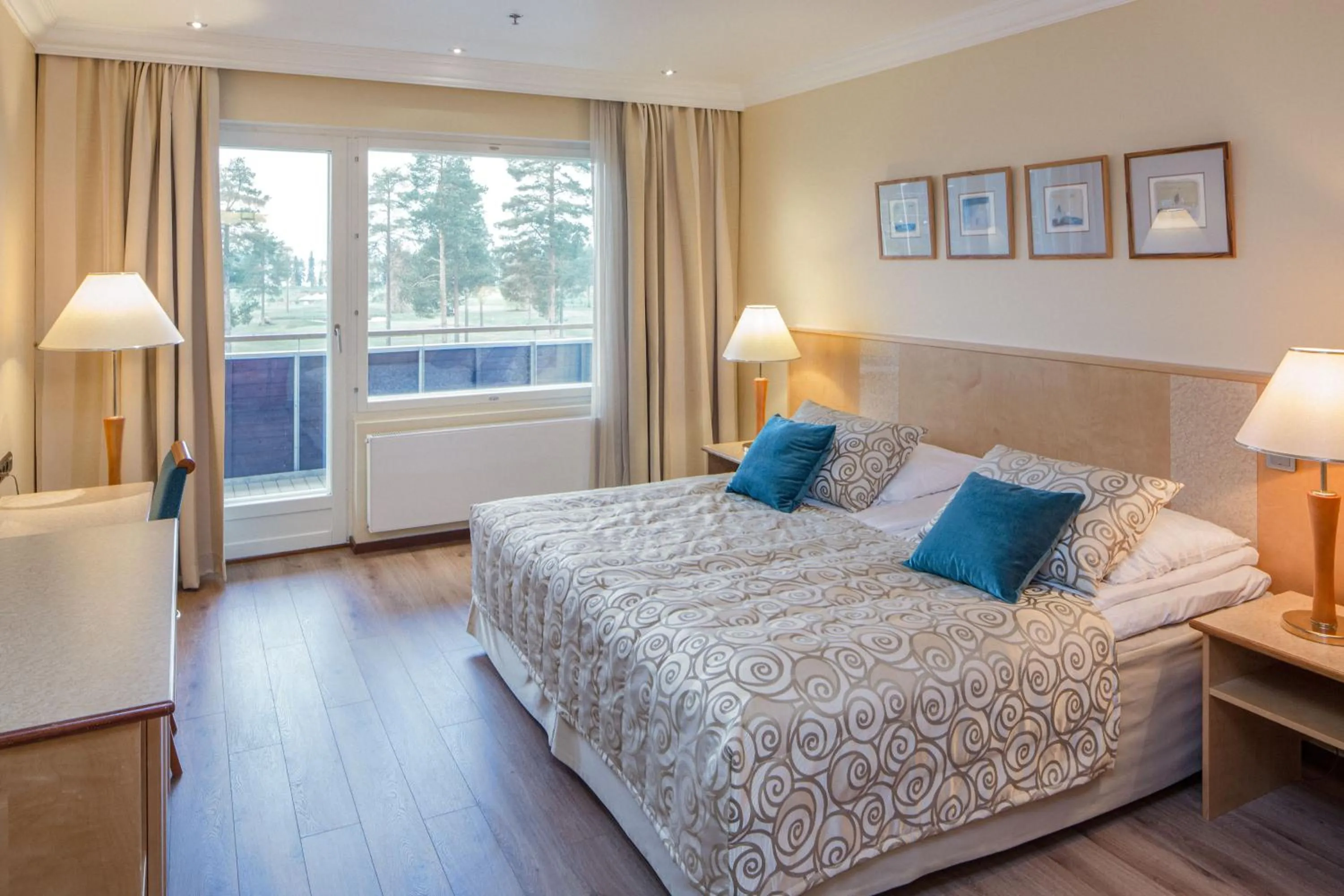 King Suite with Balcony and Sauna - Spa Access Included in Holiday Club Katinkulta