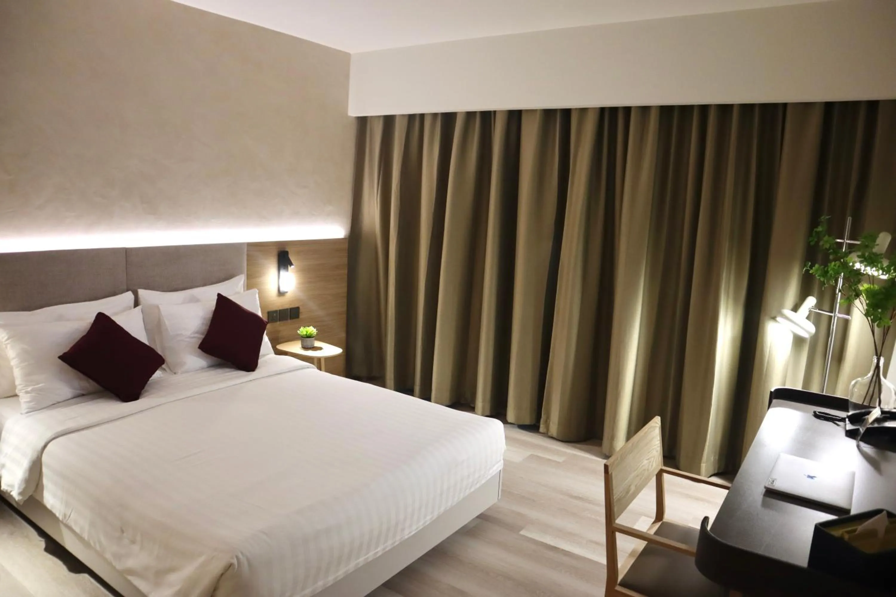 Premier Double Room in The Brunei Hotel