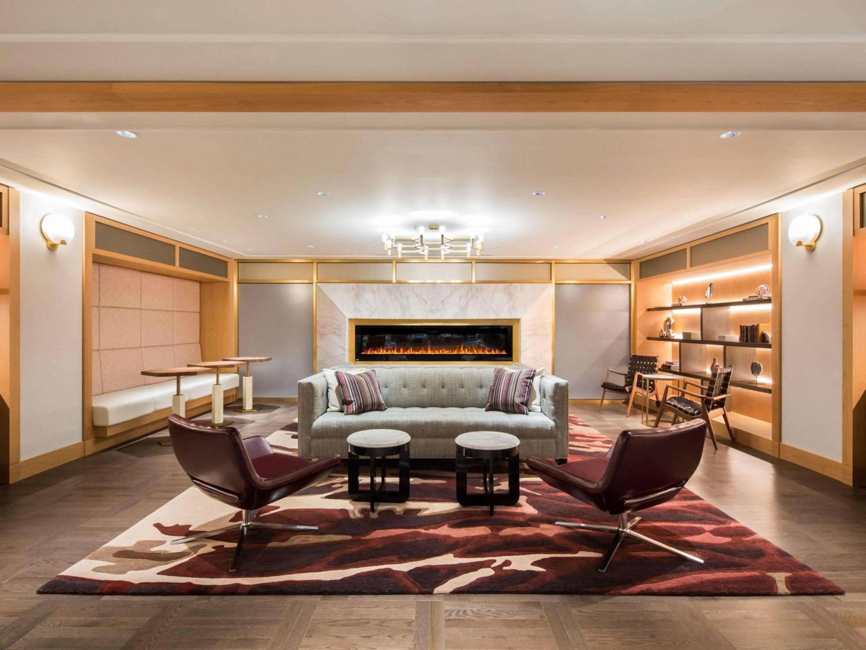 Fairmont Gold King Suite in Fairmont The Queen Elizabeth