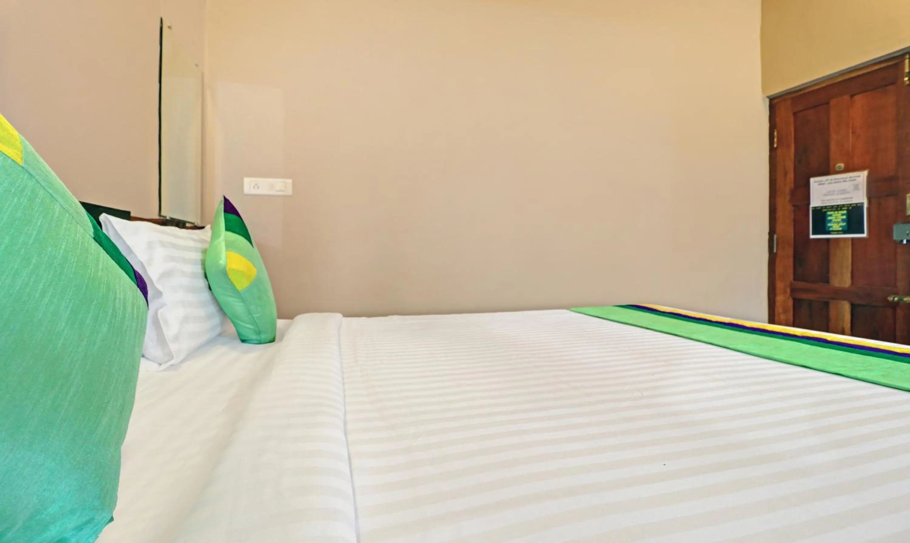 Standard Room - single occupancy in Treebo Avyukta Stay