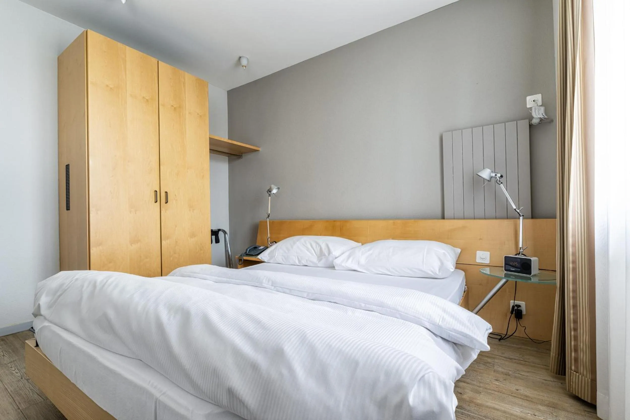 Junior Suite with Balcony in Royal Hotel - Urban Living