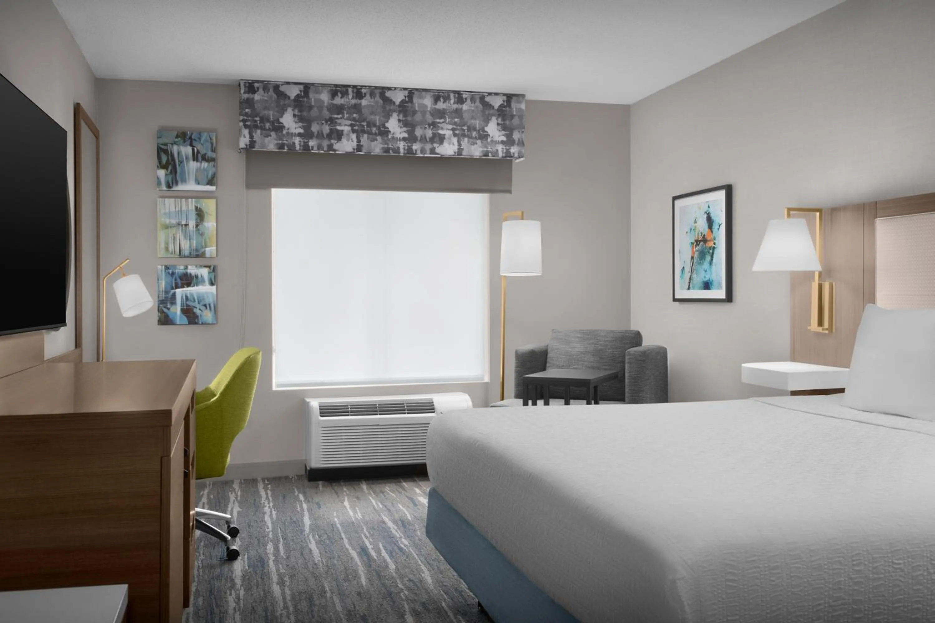 King Room with King Bed - Non-Smoking in Hampton Inn Ithaca