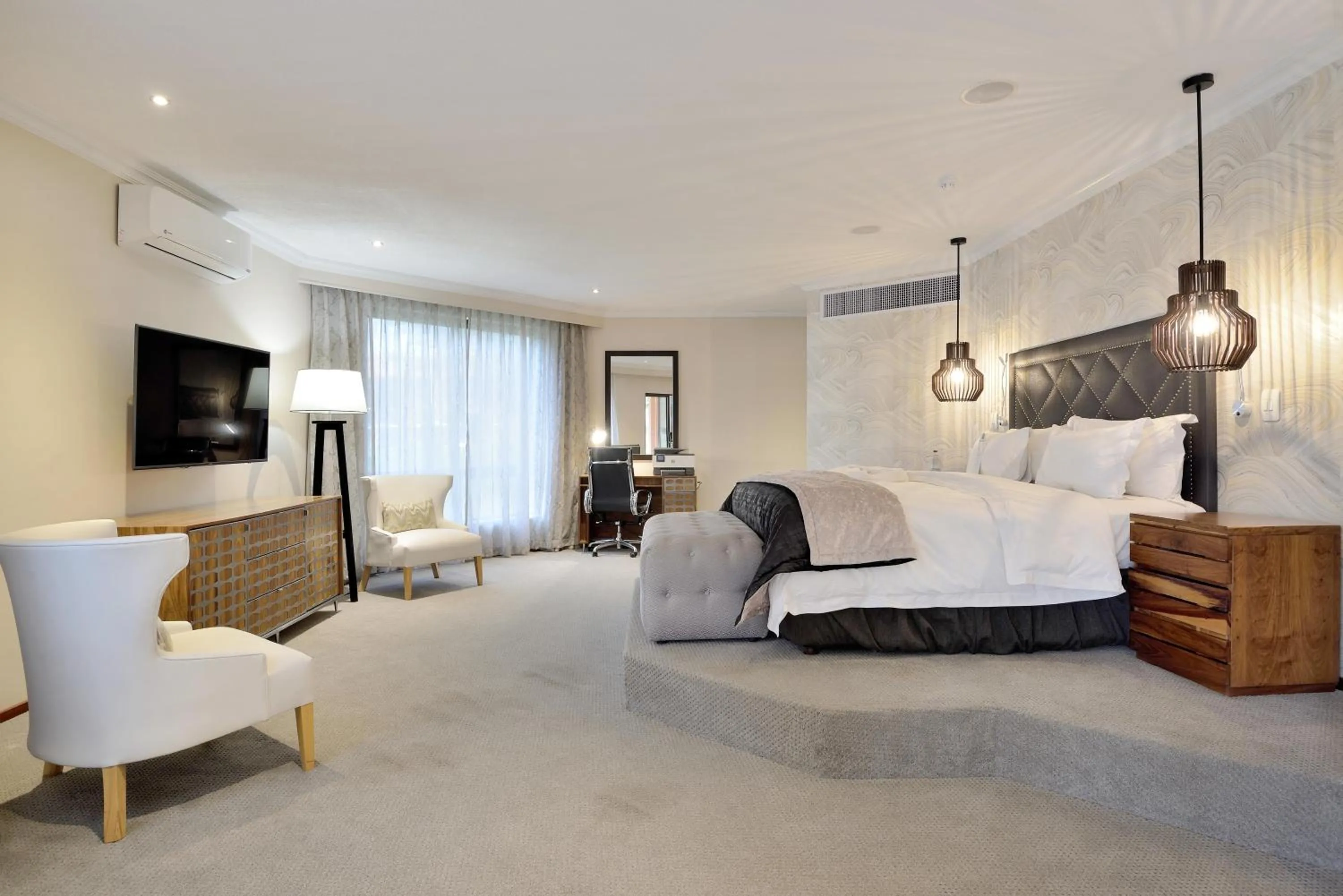 Luxury King Suite in Windhoek Country Club Resort