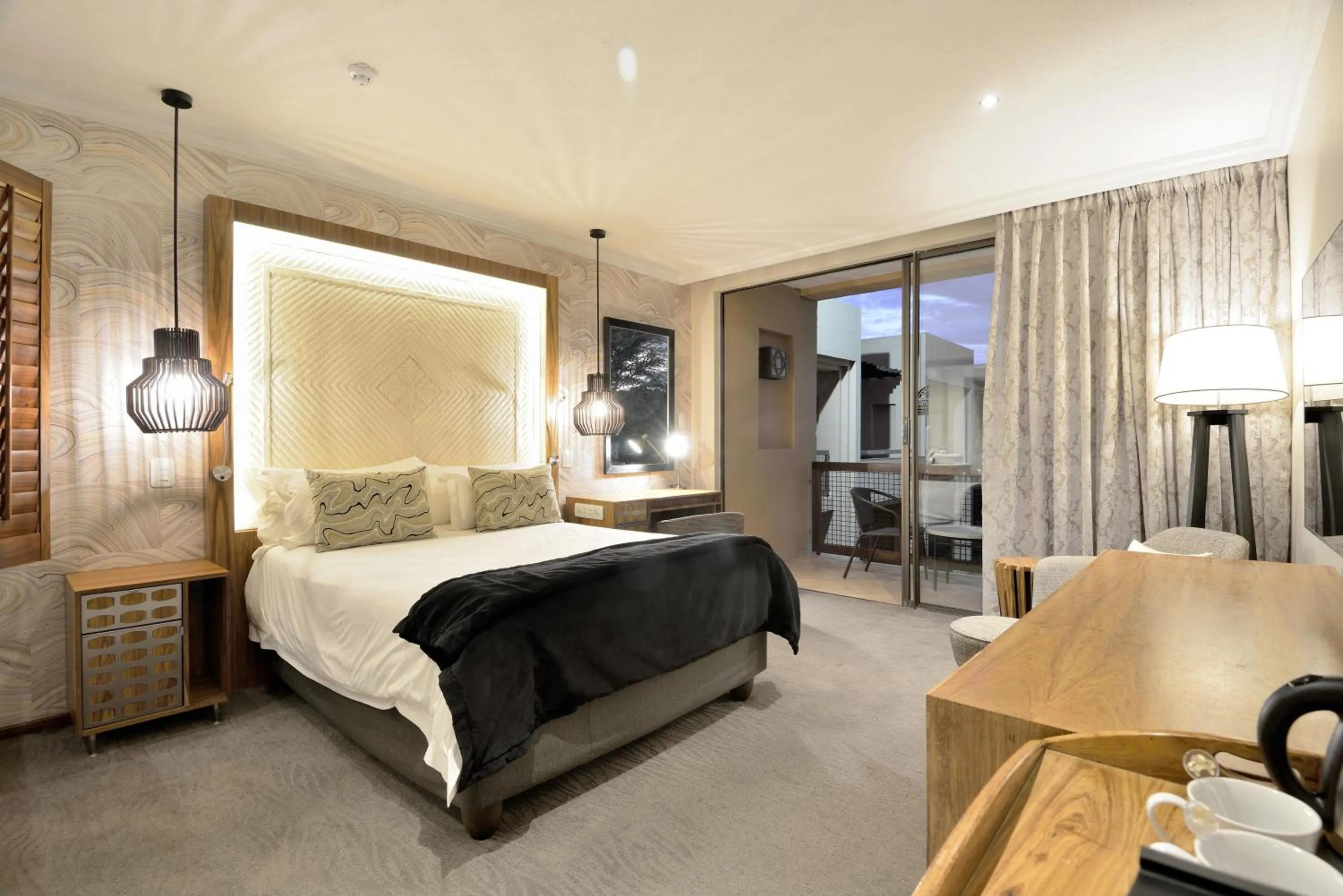 Deluxe Queen Room in Windhoek Country Club Resort