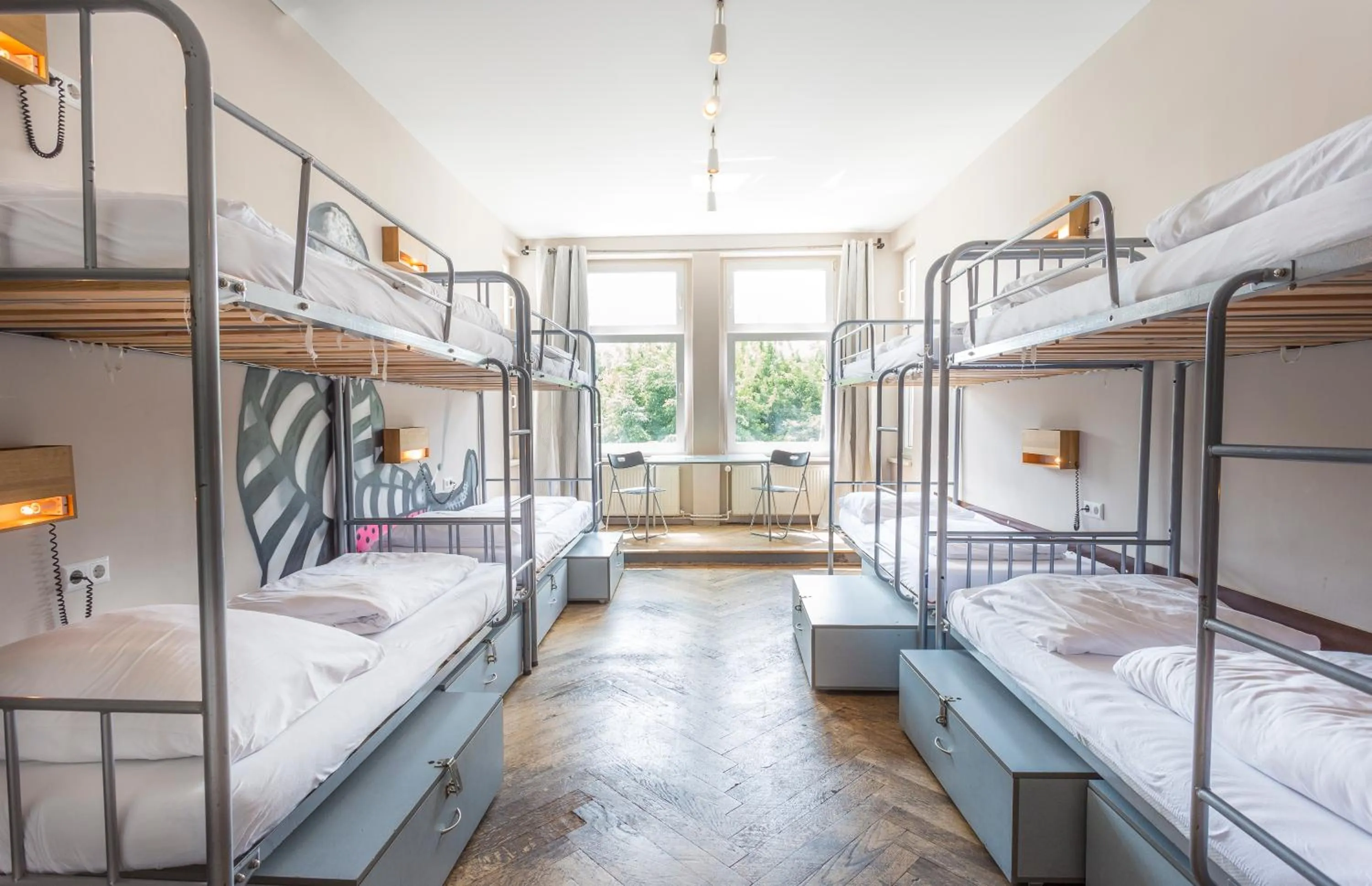 Single Bed in 8-Bed Mixed Dormitory Room in Sunflower Hostel Berlin