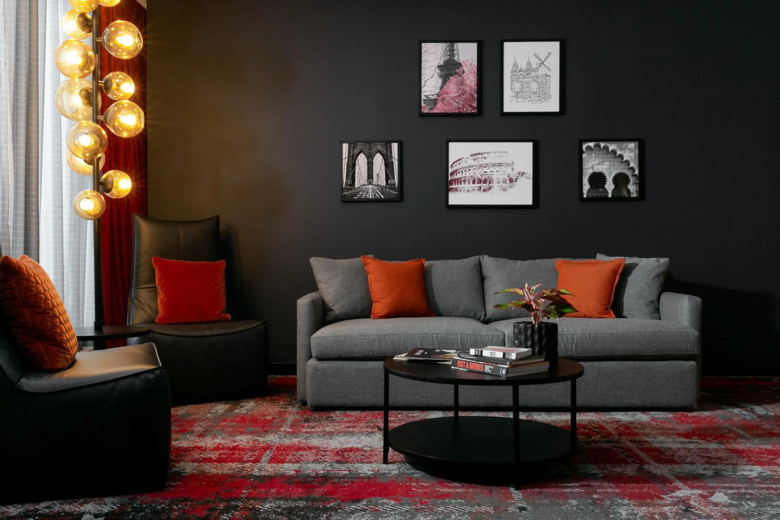 Suite in Bobby Hotel