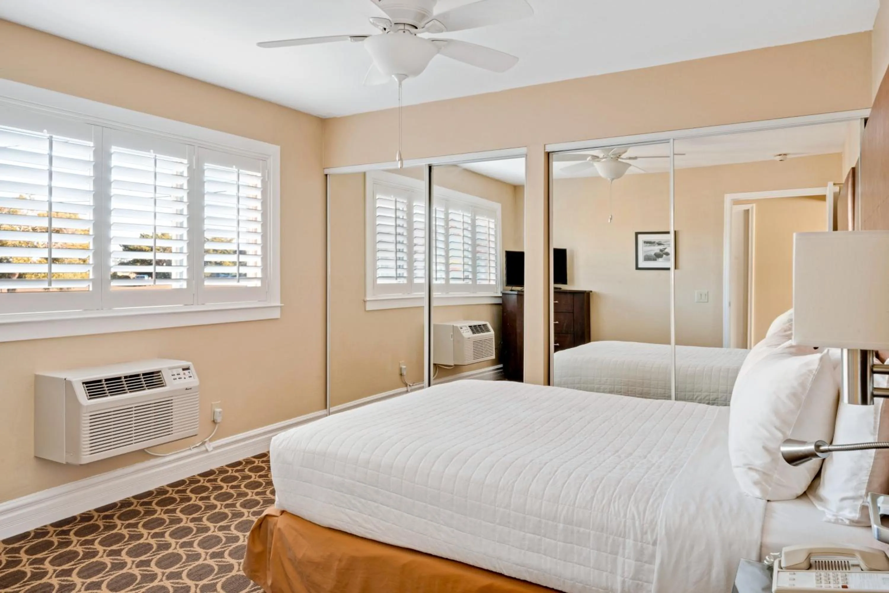 Quadruple Room in Marin Suites Hotel