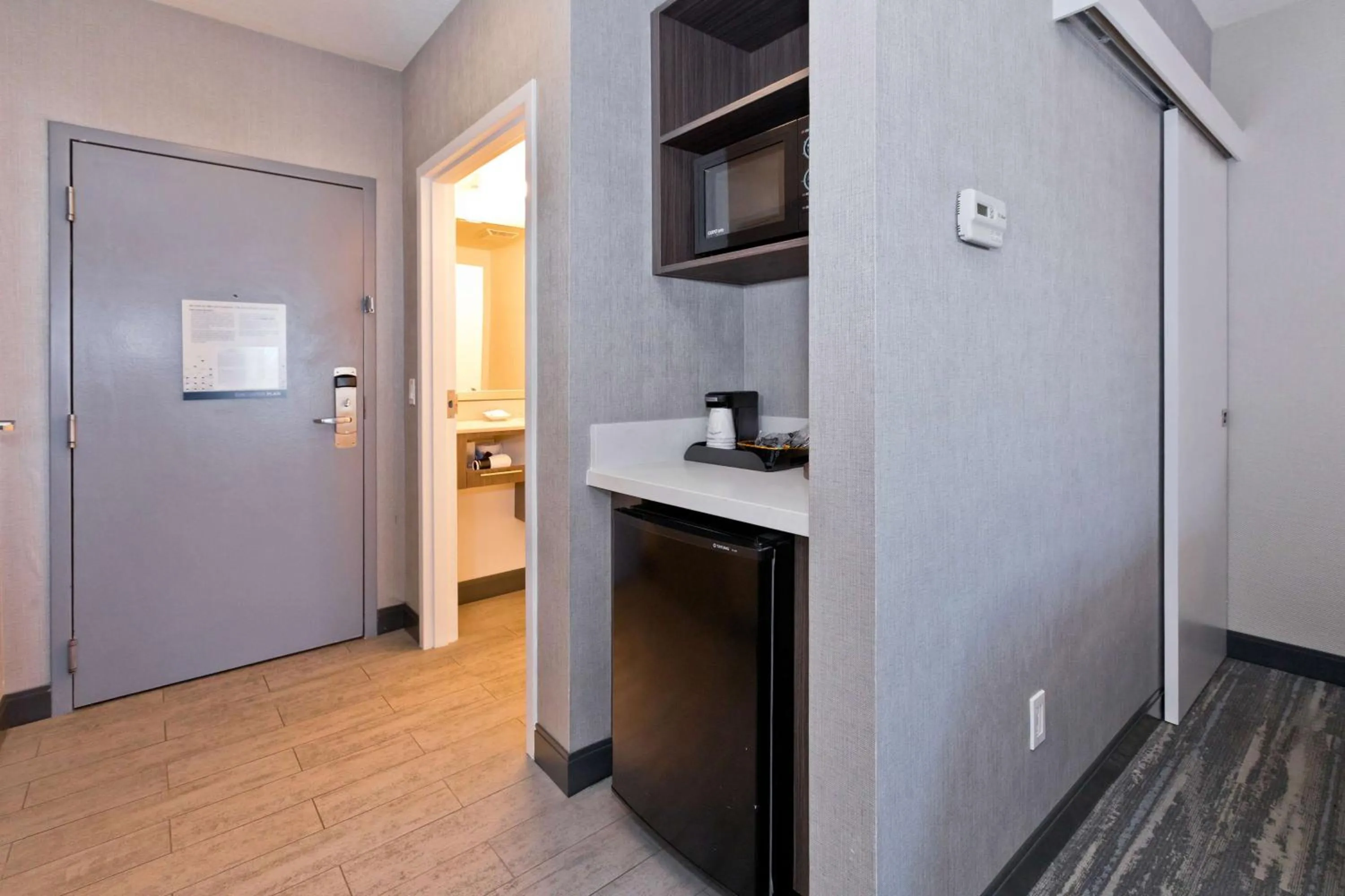 King Room with King Bed - Non-Smoking in Hampton Inn & Suites Palm Desert