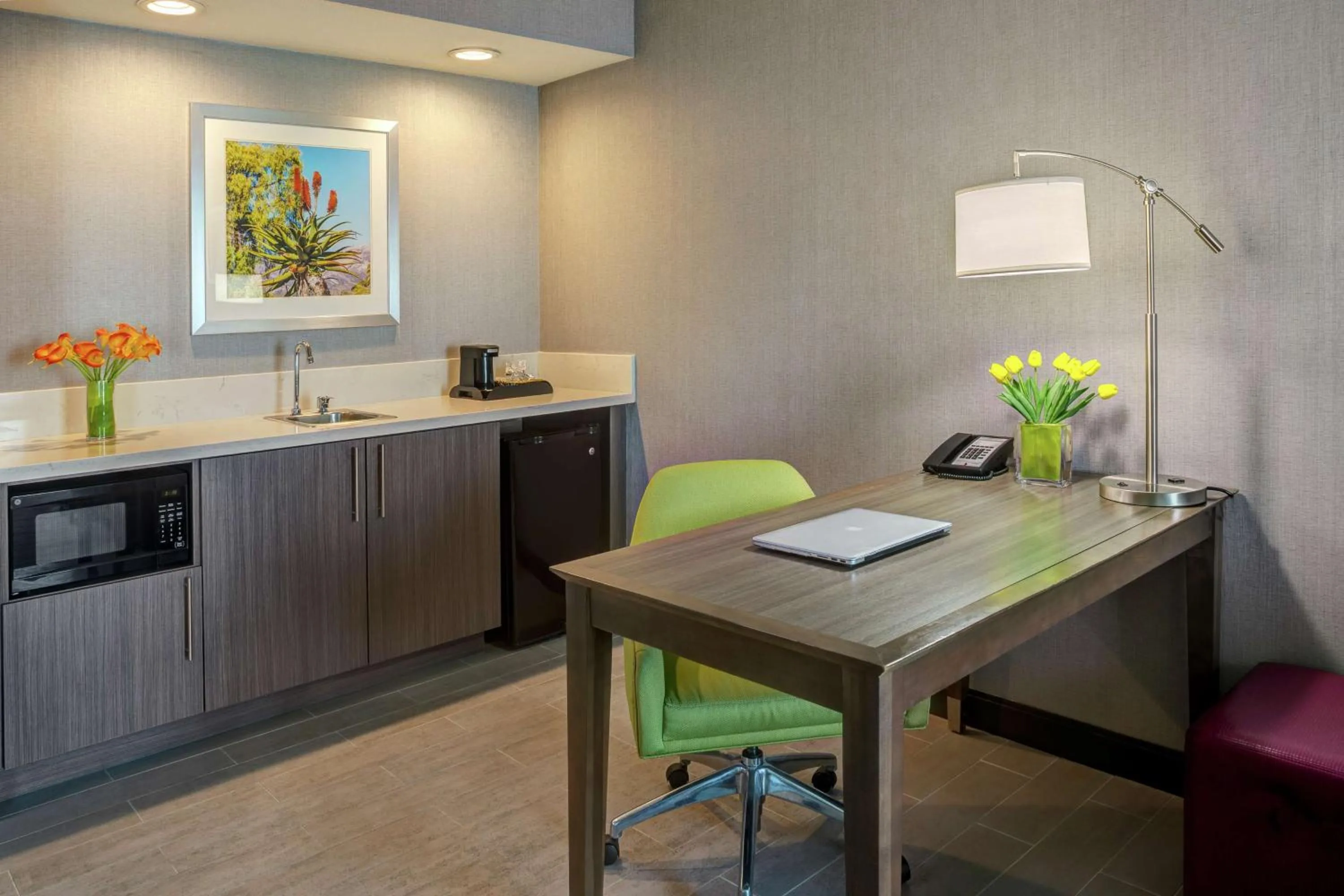 One-Bedroom King Suite with Sofa Bed - Non-Smoking in Hampton Inn & Suites Palm Desert