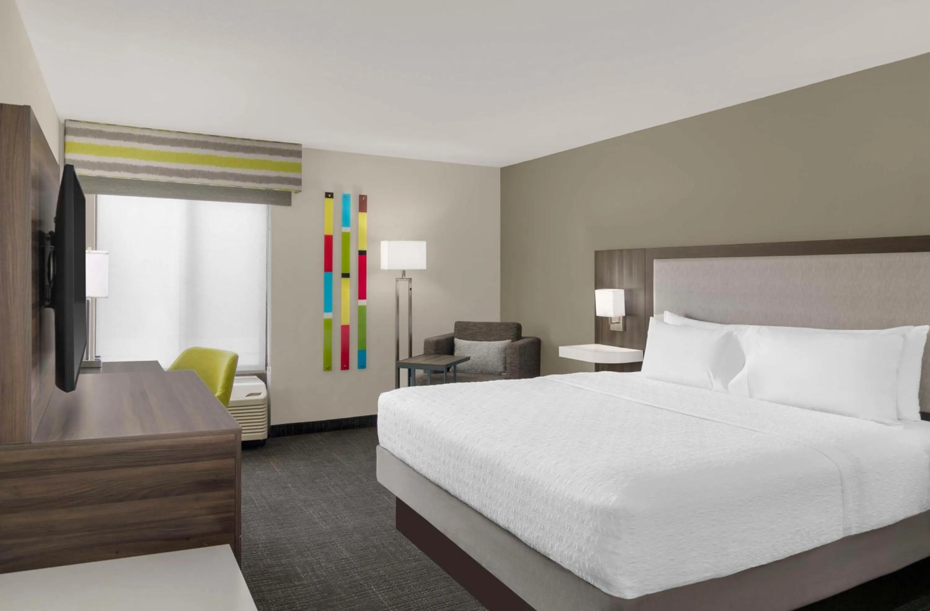 King Room with King Bed - Non-Smoking in Hampton Inn Olathe