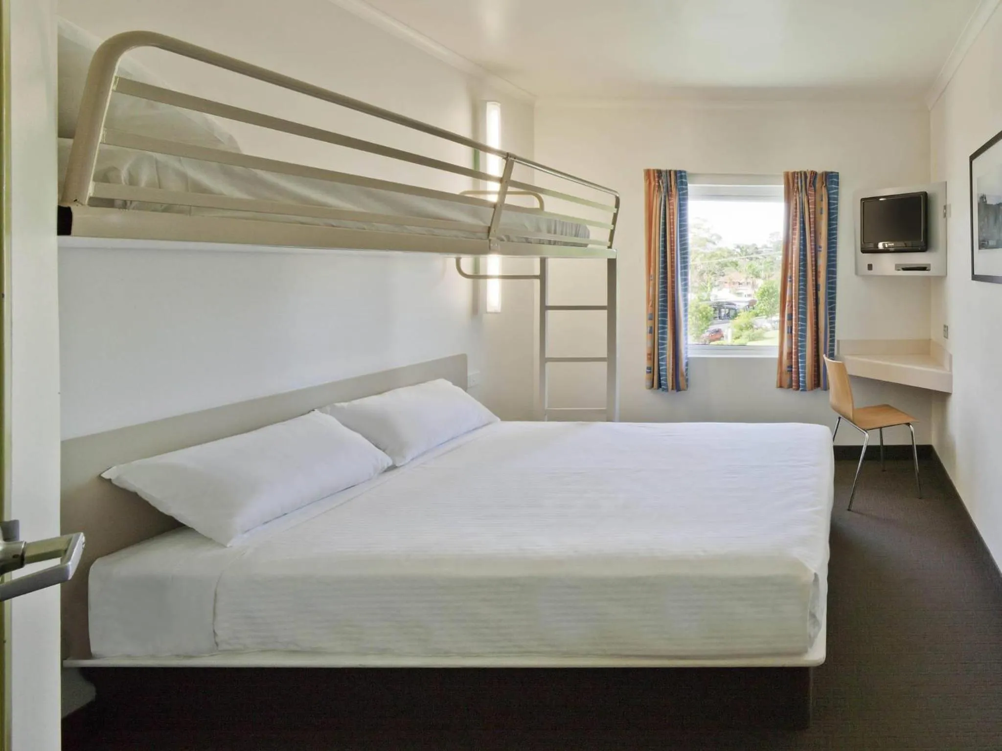 Queen Room with a Bunk Bed in ibis Budget Coffs Harbour
