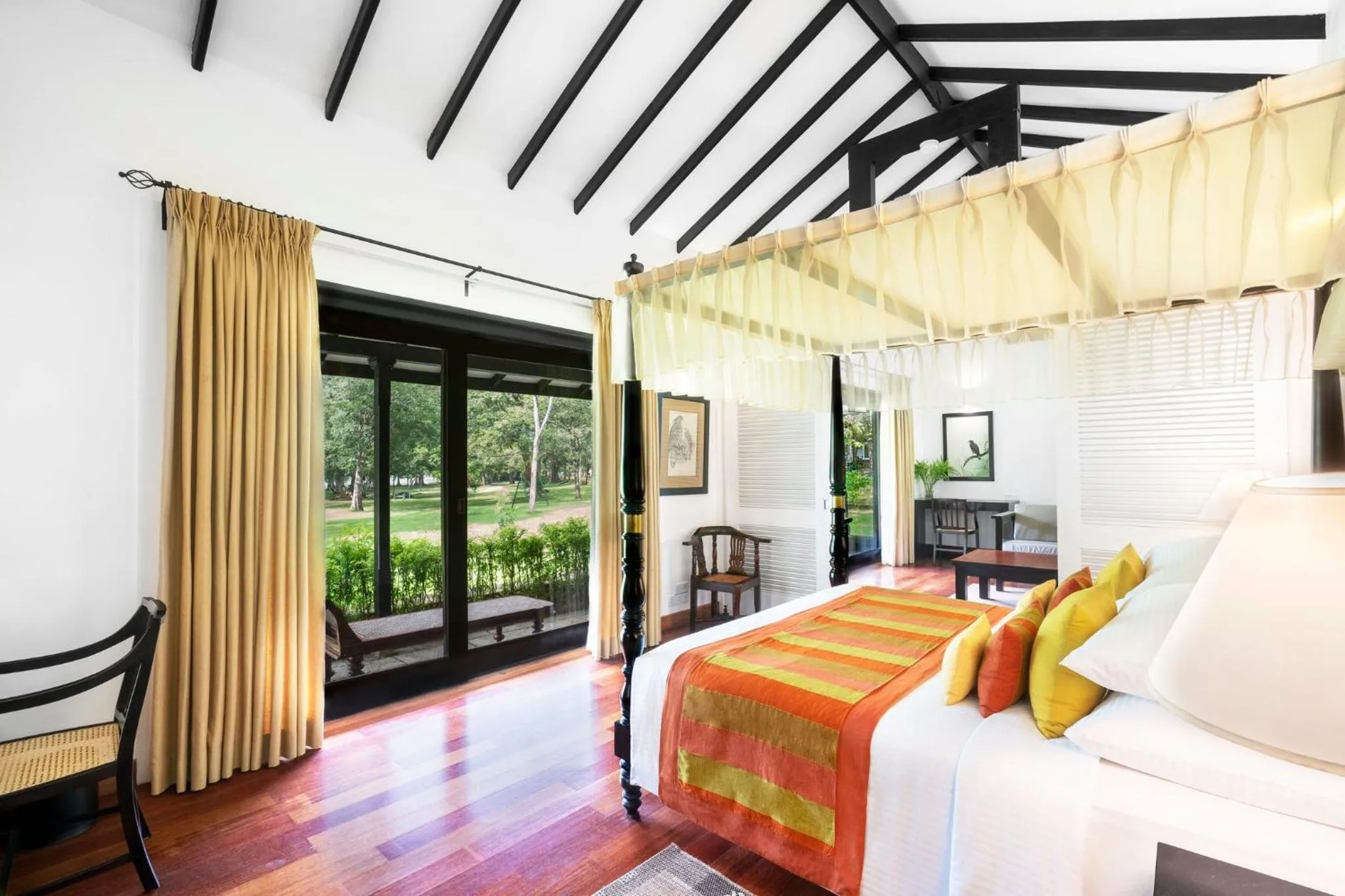 Superior Suite - single occupancy - Discounts (15% on F&B, 10% on SPA) in Cinnamon Lodge Habarana